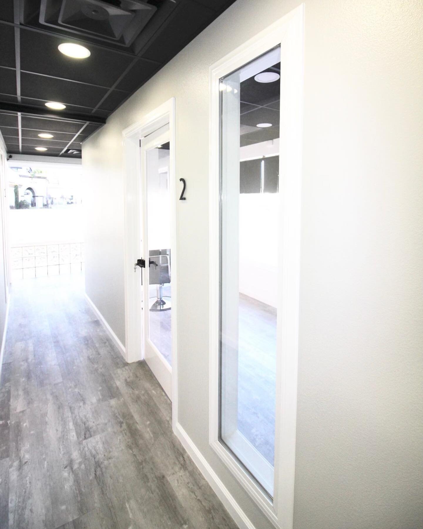ONLY 4 SUITES LEFT. ✨ DM me to come check them out, 2 weeks free rent plus $50 off a week for the first 12 weeks ✨ #salonsuites #salonsuitescostamesa #salonsuitesorangecounty
