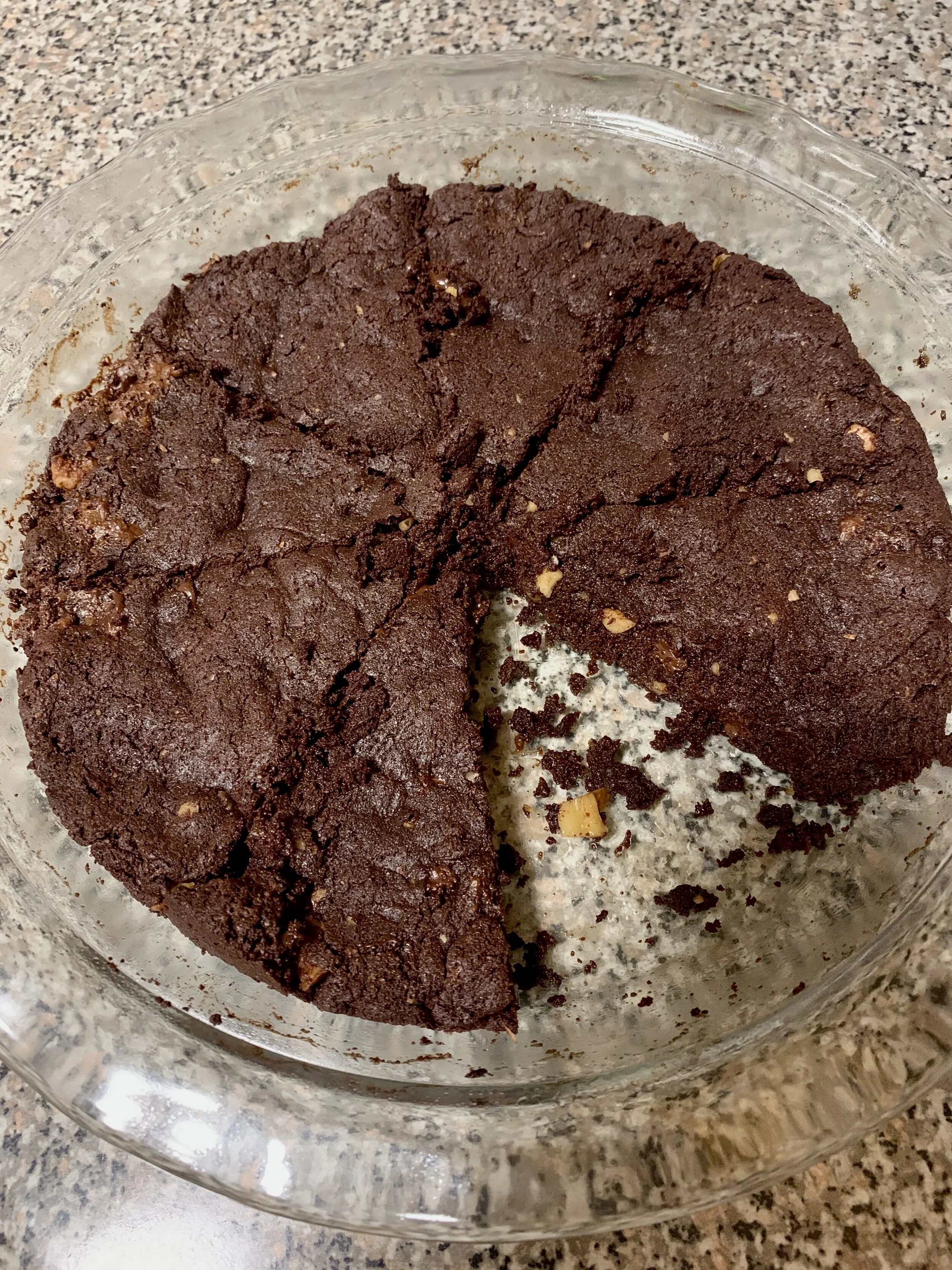 McKenzie, who lives in Brooklyn, New York, opted to bake her brownies in a circular cake pan.