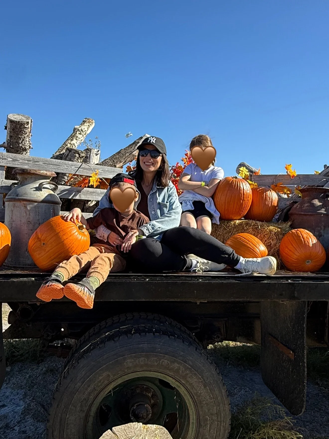 Thankful for all the ordinary moments that make up this little life of ours 🫶🏼