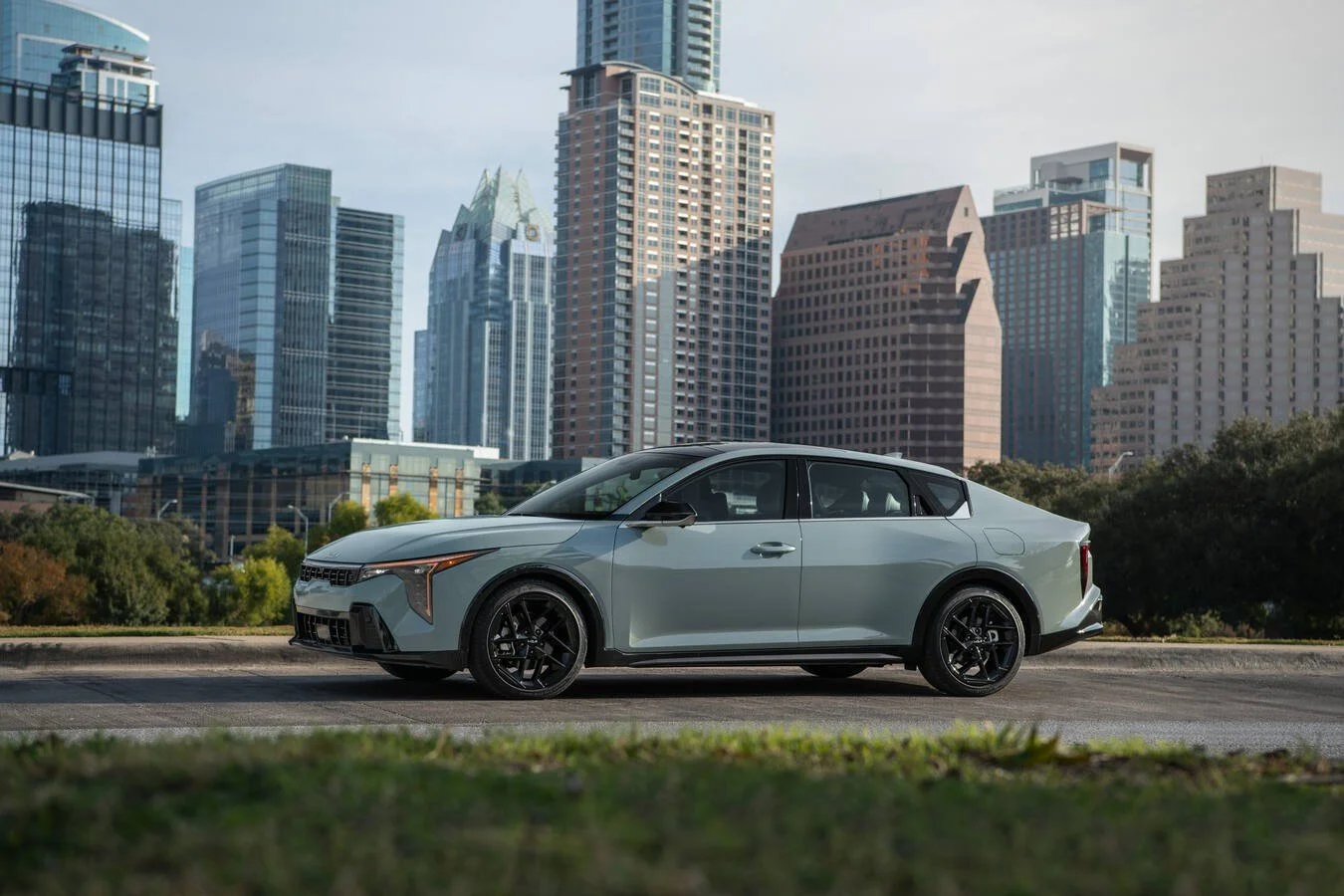 Kia K4