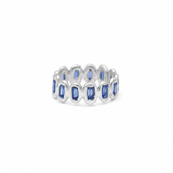 Ceylon+sapphire+baguette+band+silver.png