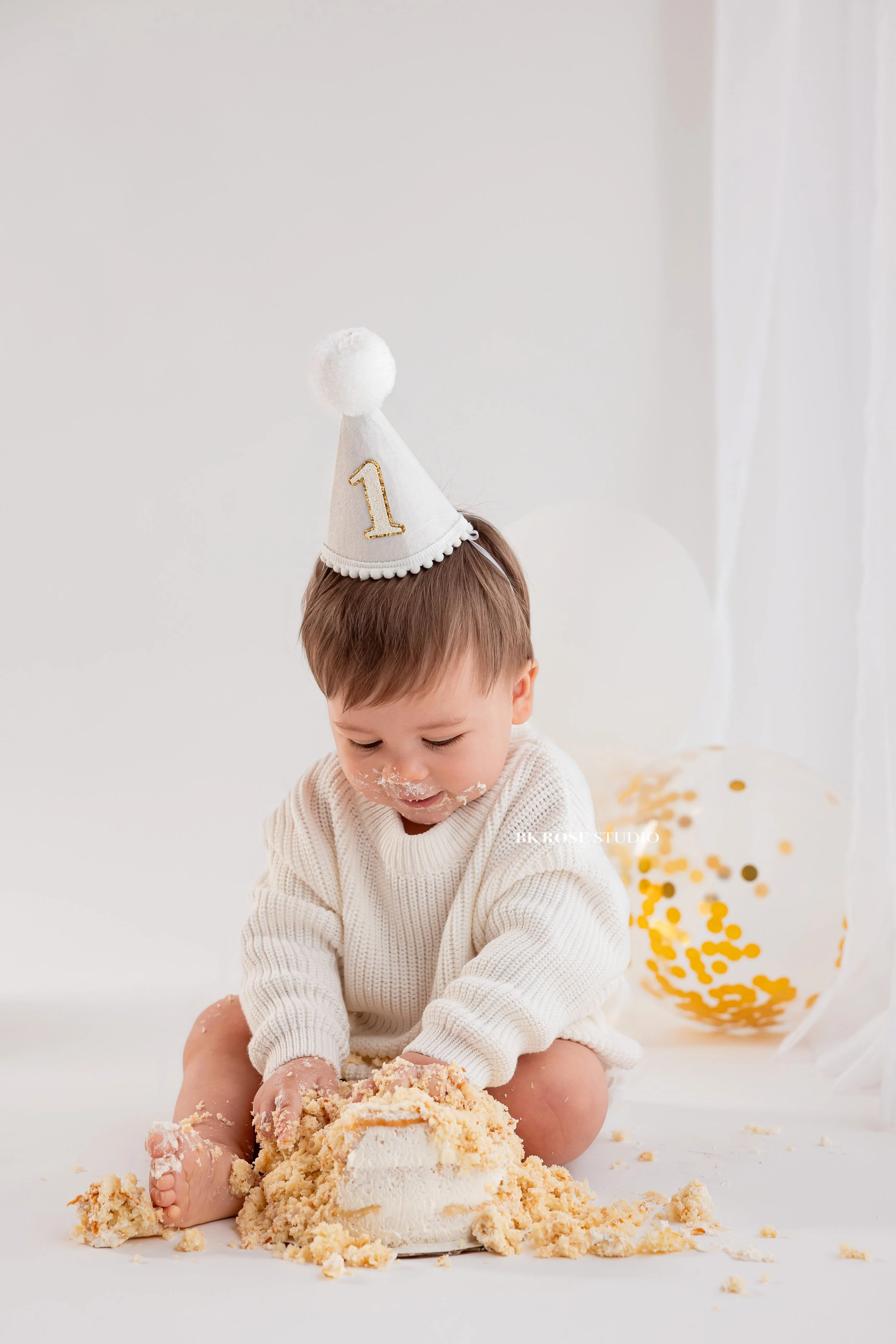 cake-smash-photographer-near-me-libertyville-illinois-21.jpg