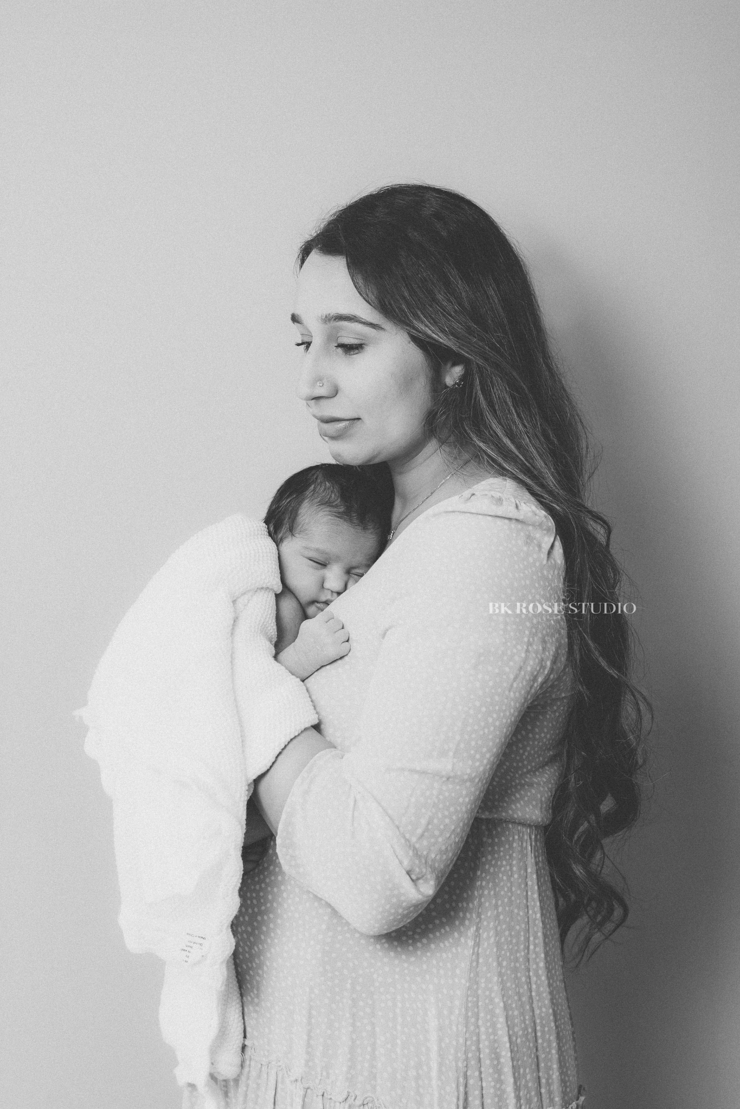 newborn-photographer-near-me-libertyville-illinois-47.jpg