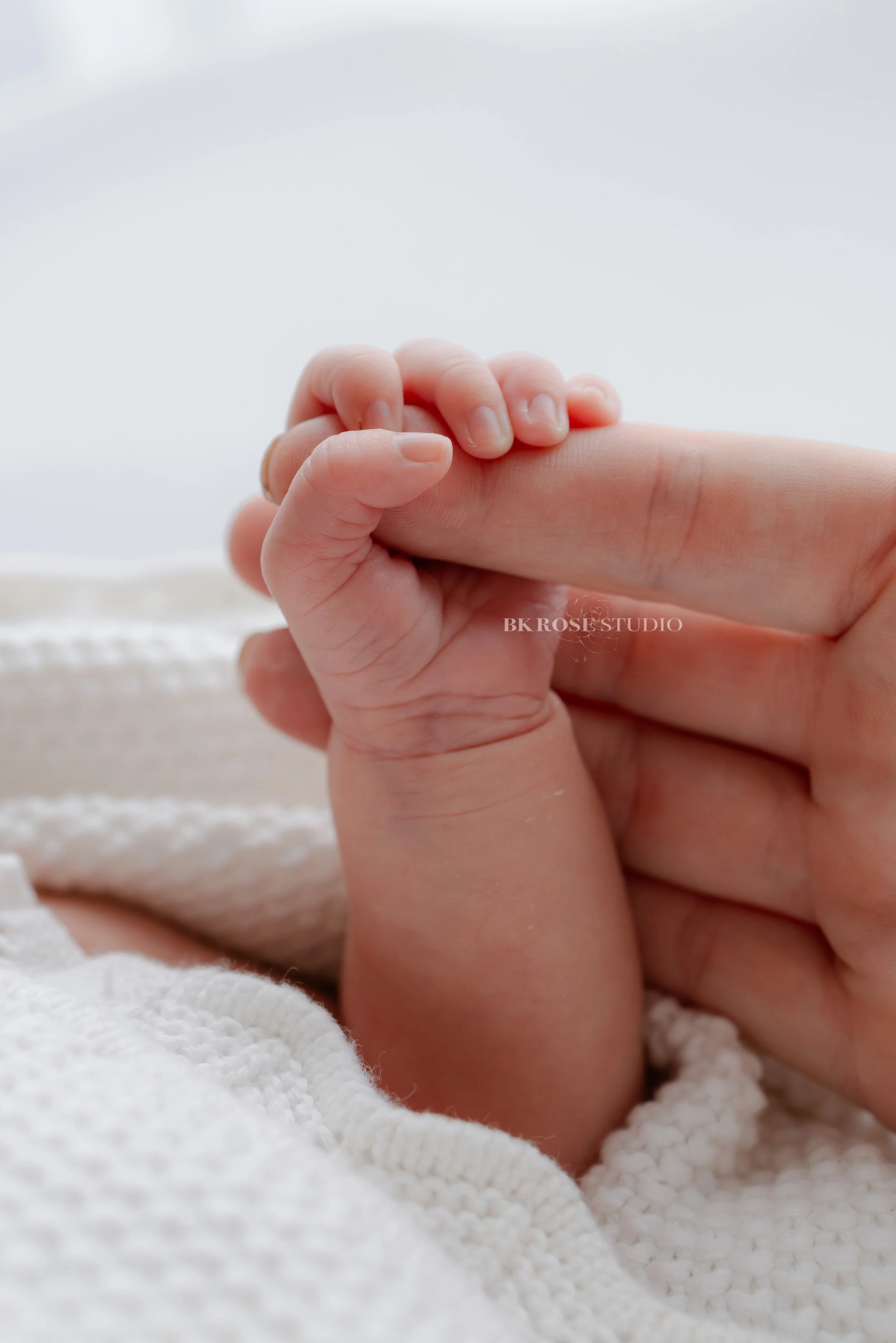 newborn-photographer-near-me-libertyville-illinois-52.jpg
