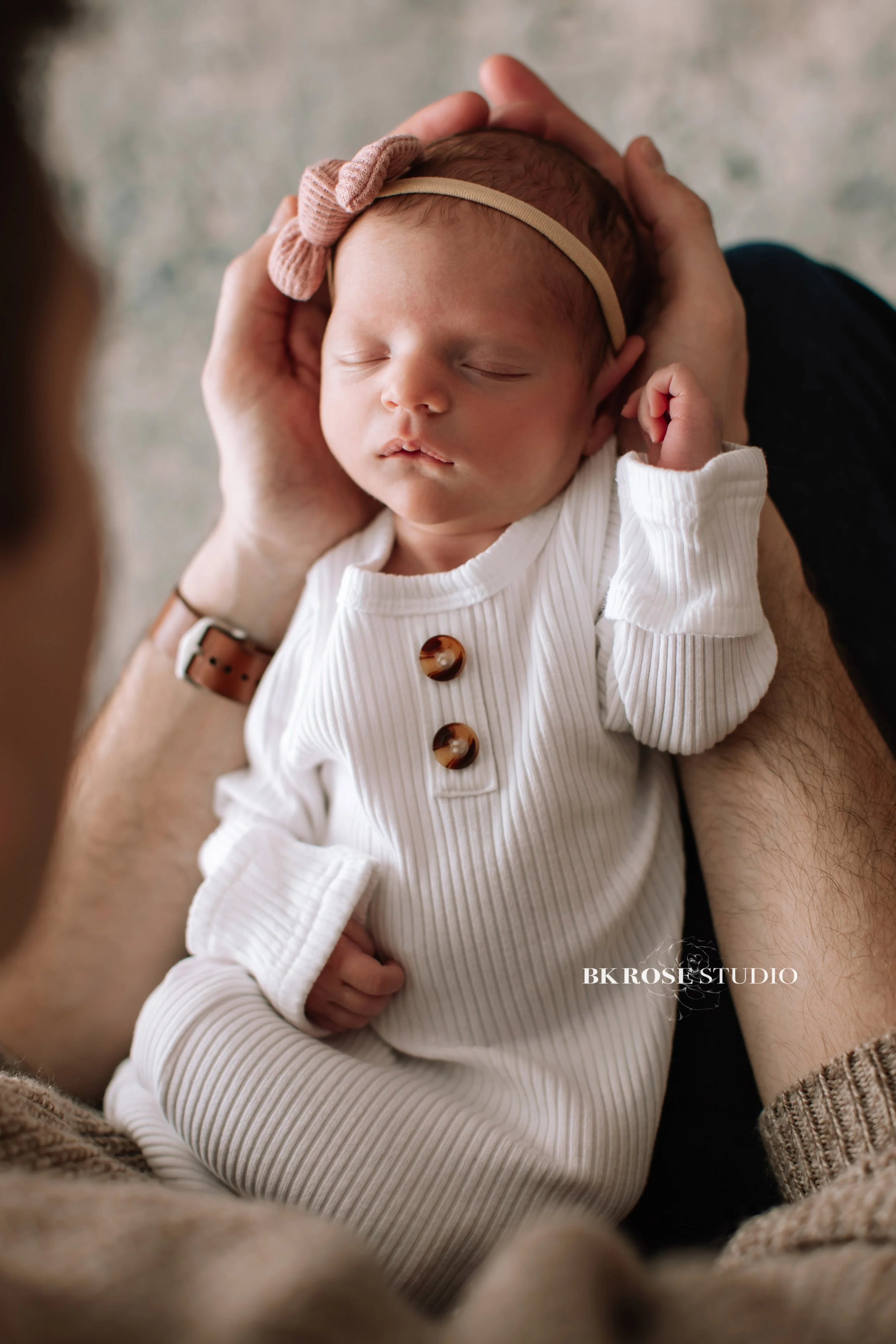 newborn-photographer-near-me-libertyville-illinois-2.jpg