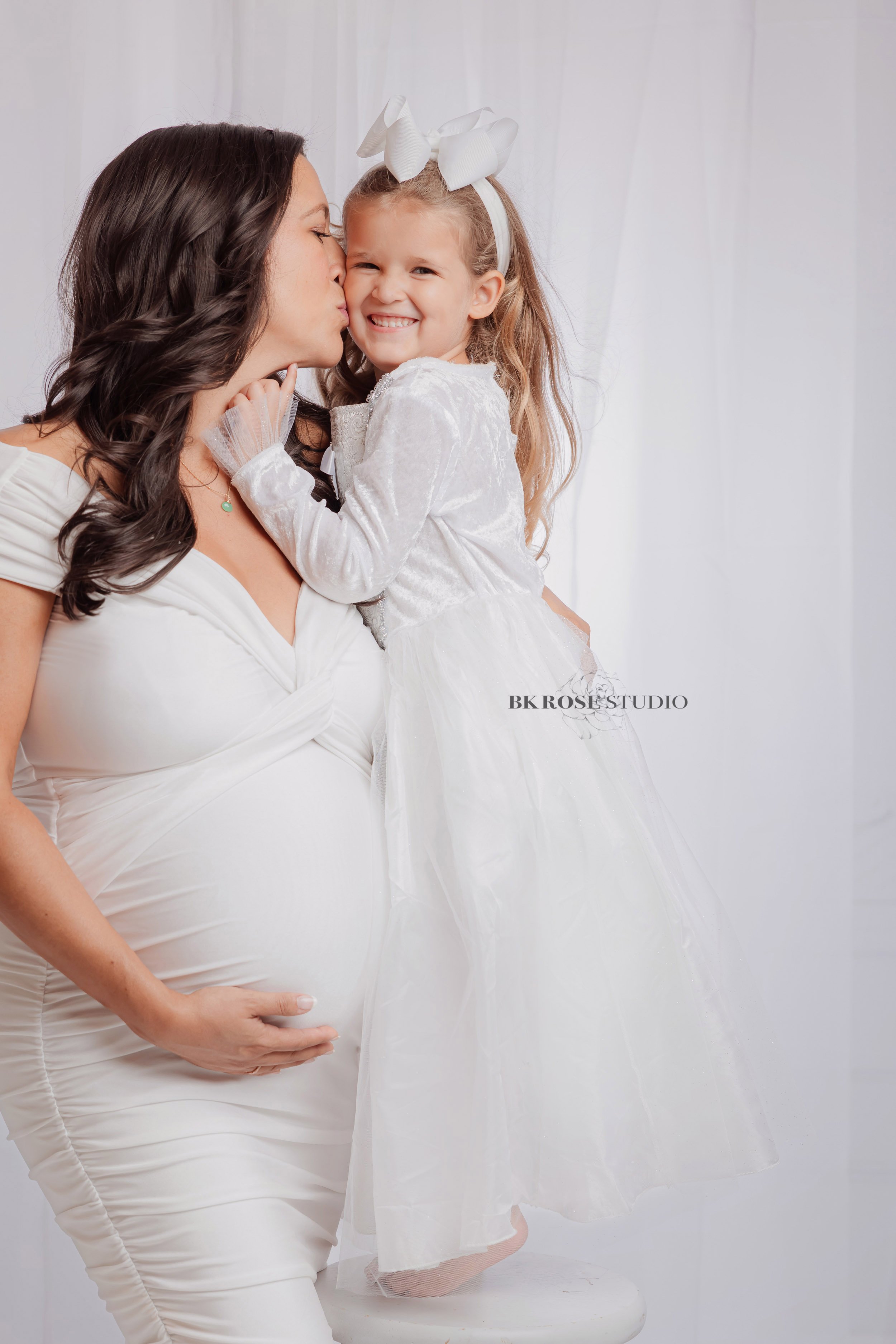 maternity-portrait-photographer-lake-county-il-16.jpg