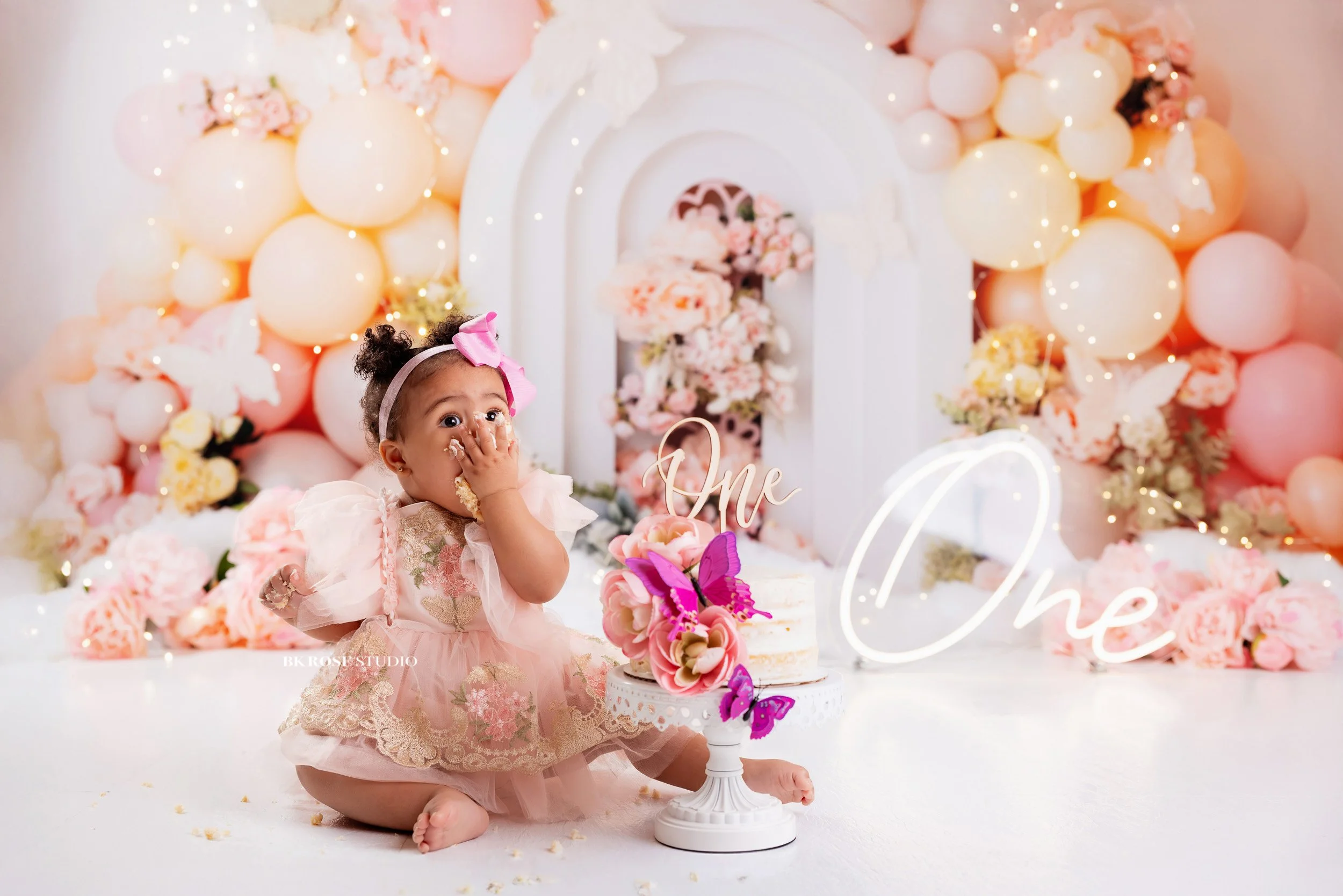cake-smash-photographer-near-me-libertyville-illinois-11.jpg