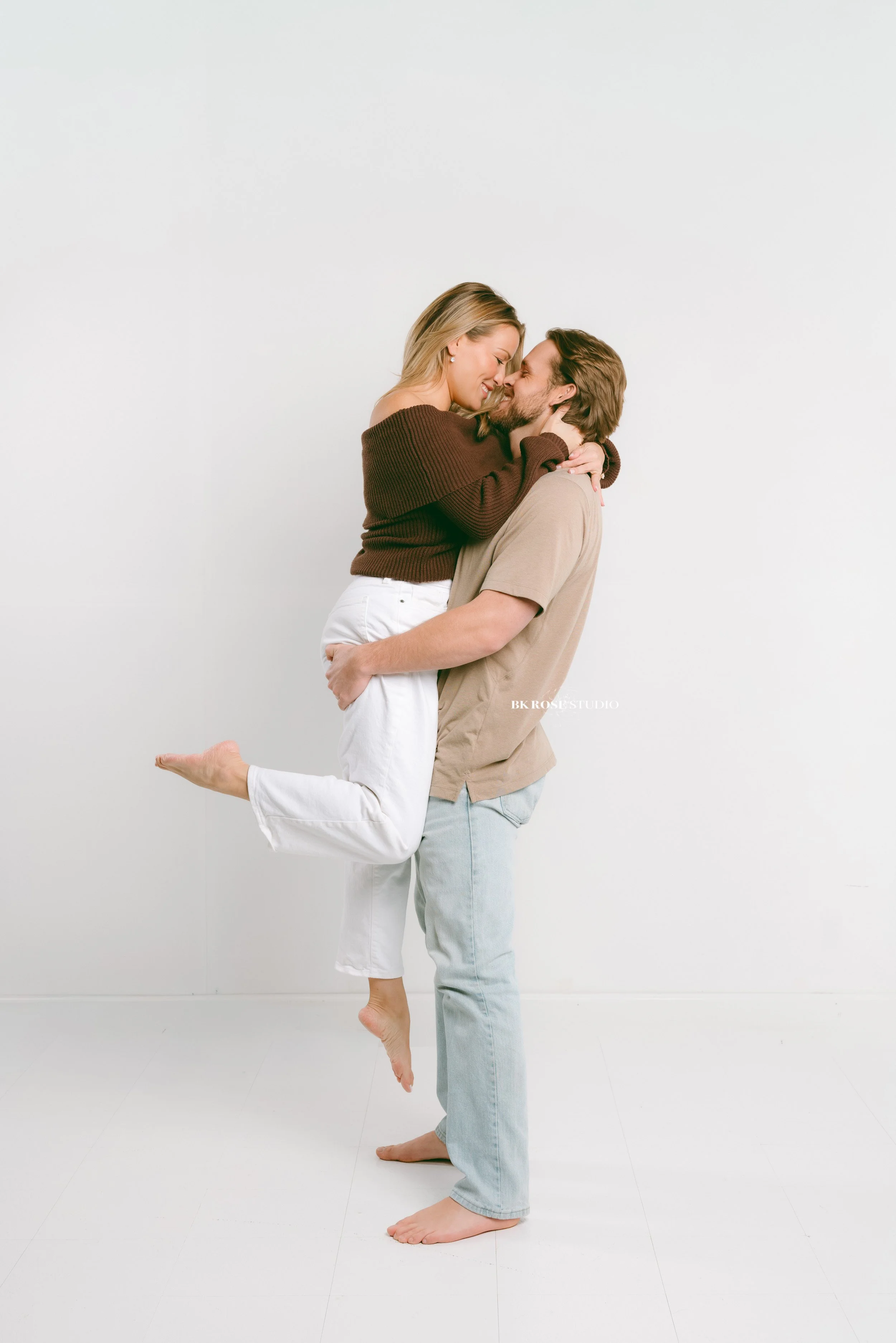 engagement-session-northwest-chicago-suburbs-1-38.jpg