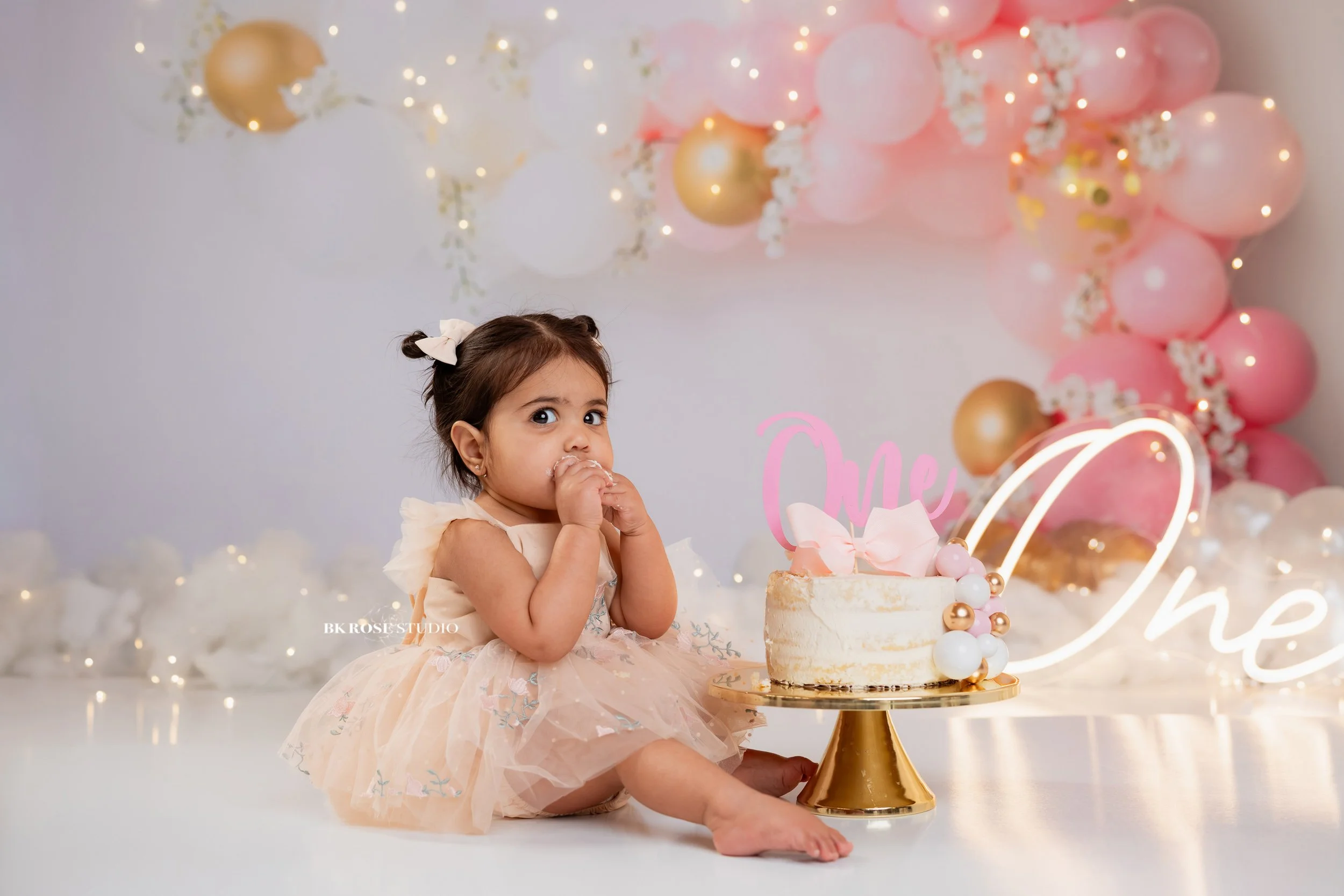 cake-smash-photographer-near-me-libertyville-illinois-65.jpg