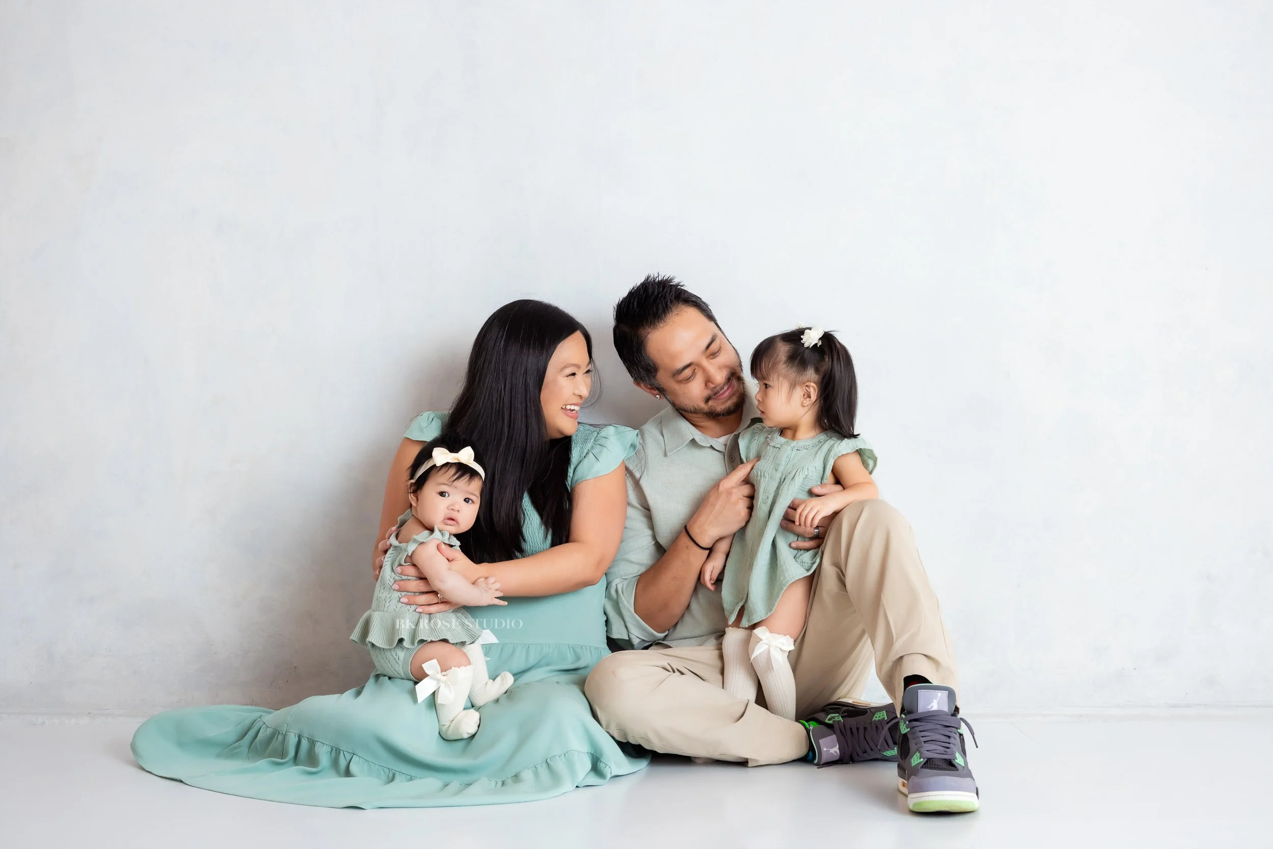 studio-family-photographer-libertyville-illinois-bk-rose-studio-53.jpg