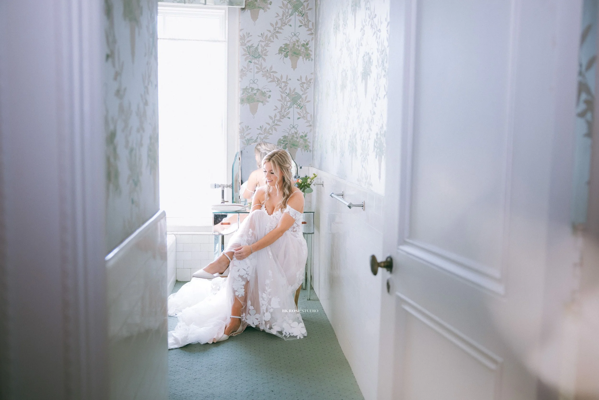 wedding-photographer-libertyville-illinois-bk-rose-studio-65.jpg