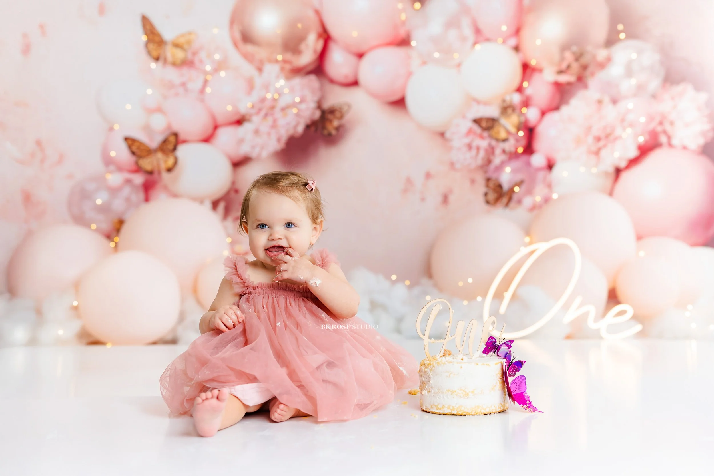 cake-smash-photographer-near-me-libertyville-illinois-52.jpg