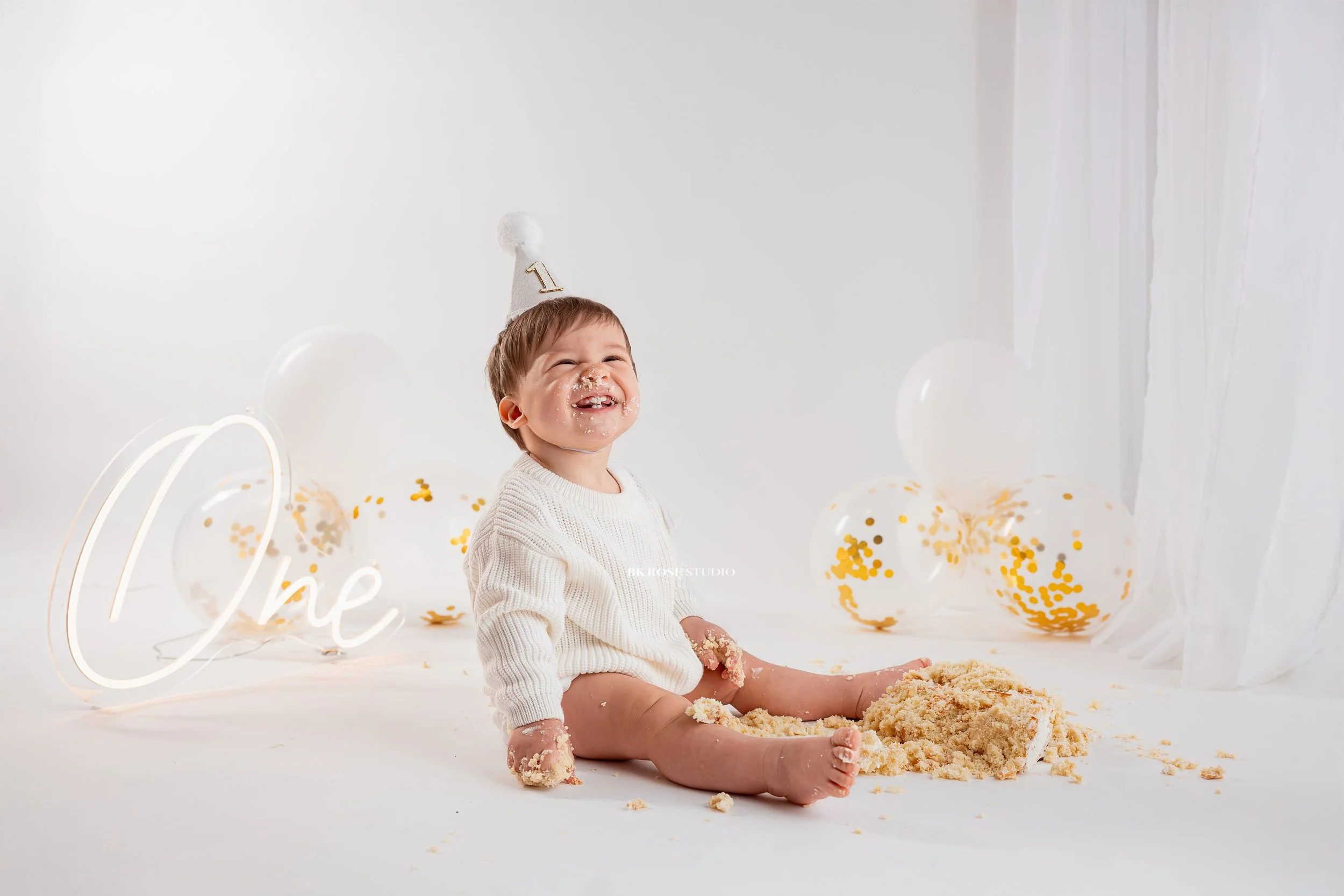 cake-smash-photographer-near-me-libertyville-illinois-23.jpg