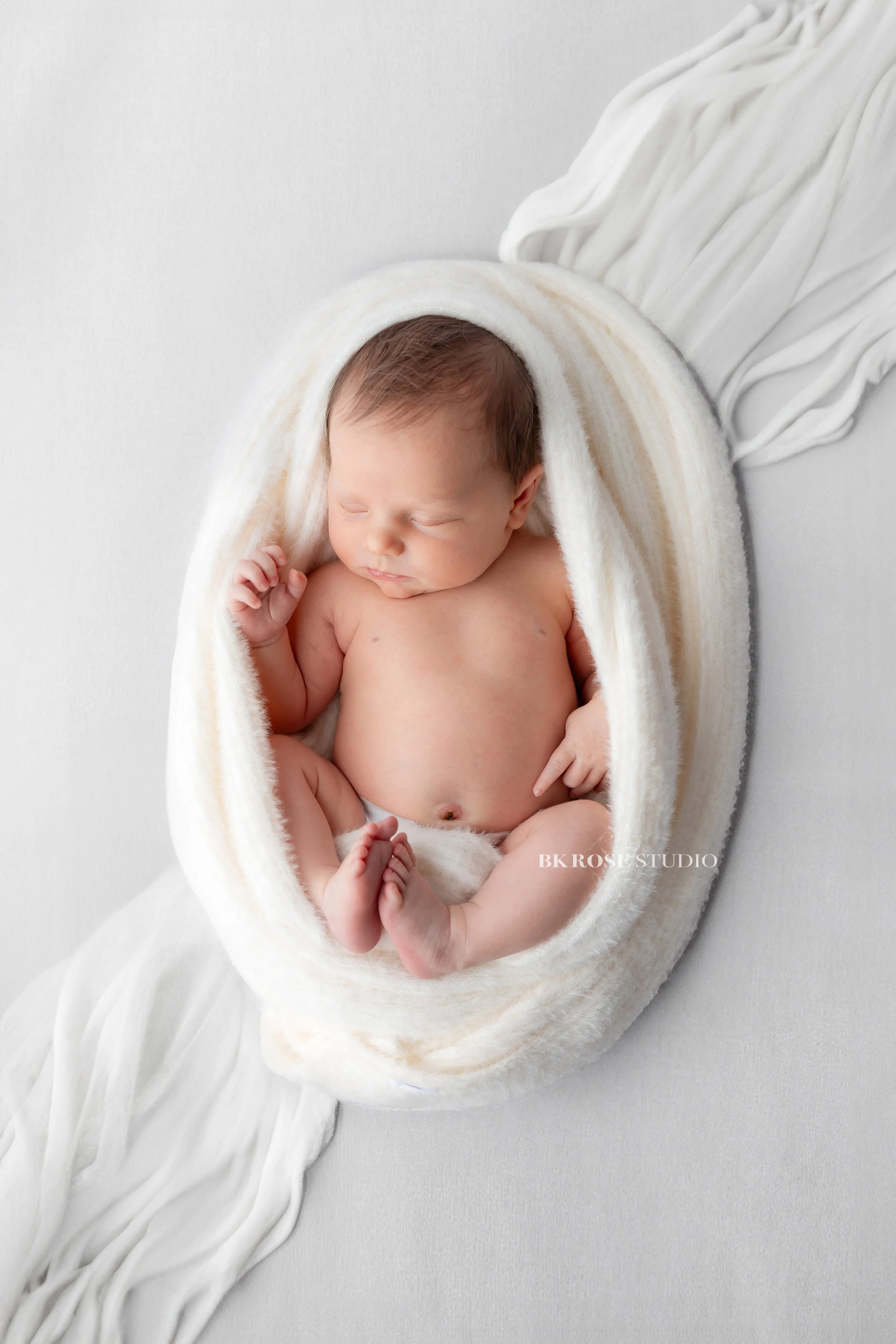 newborn-photographer-near-me-libertyville-illinois-40.jpg