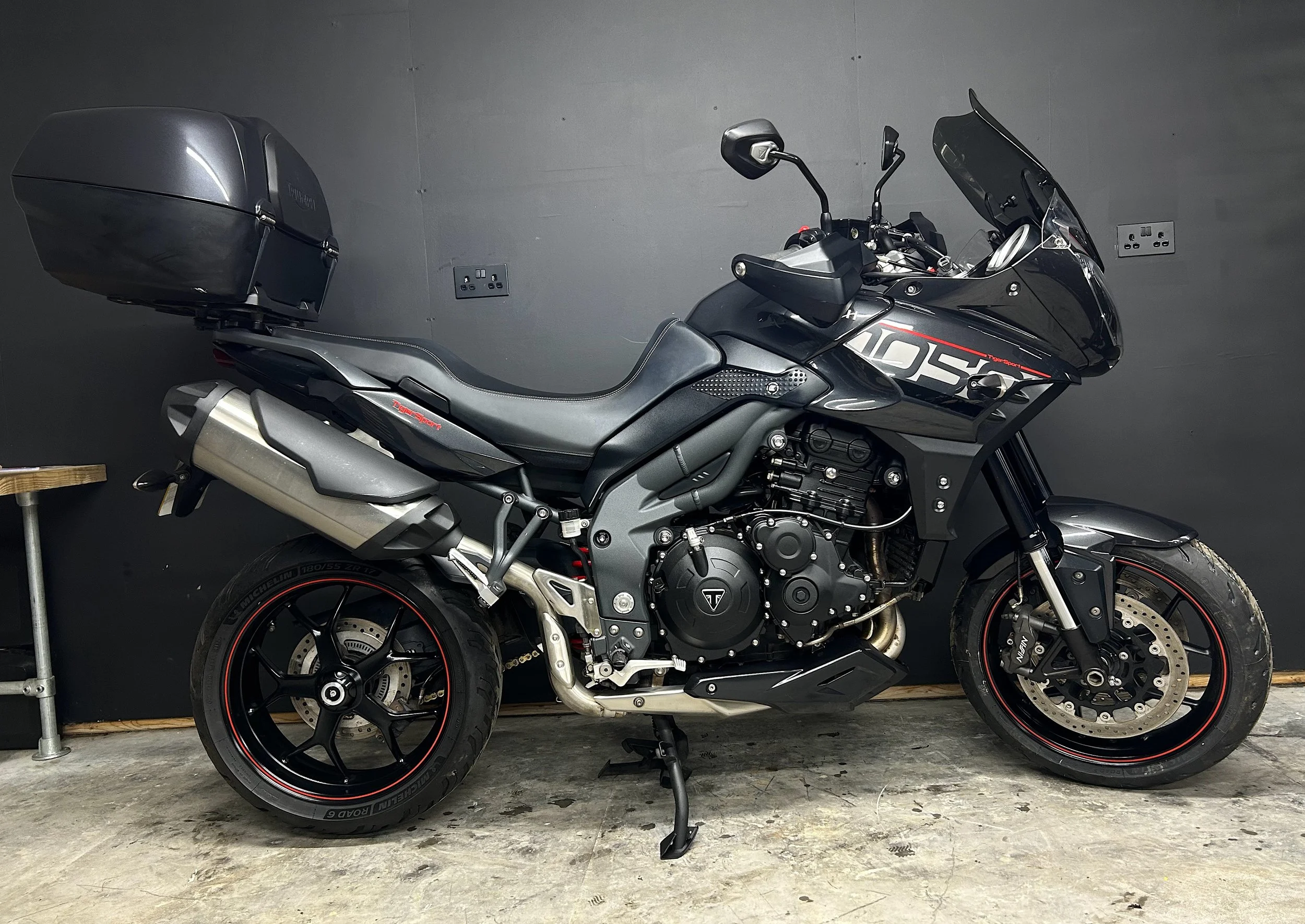 TRIUMPH TIGER 1050 SPORT