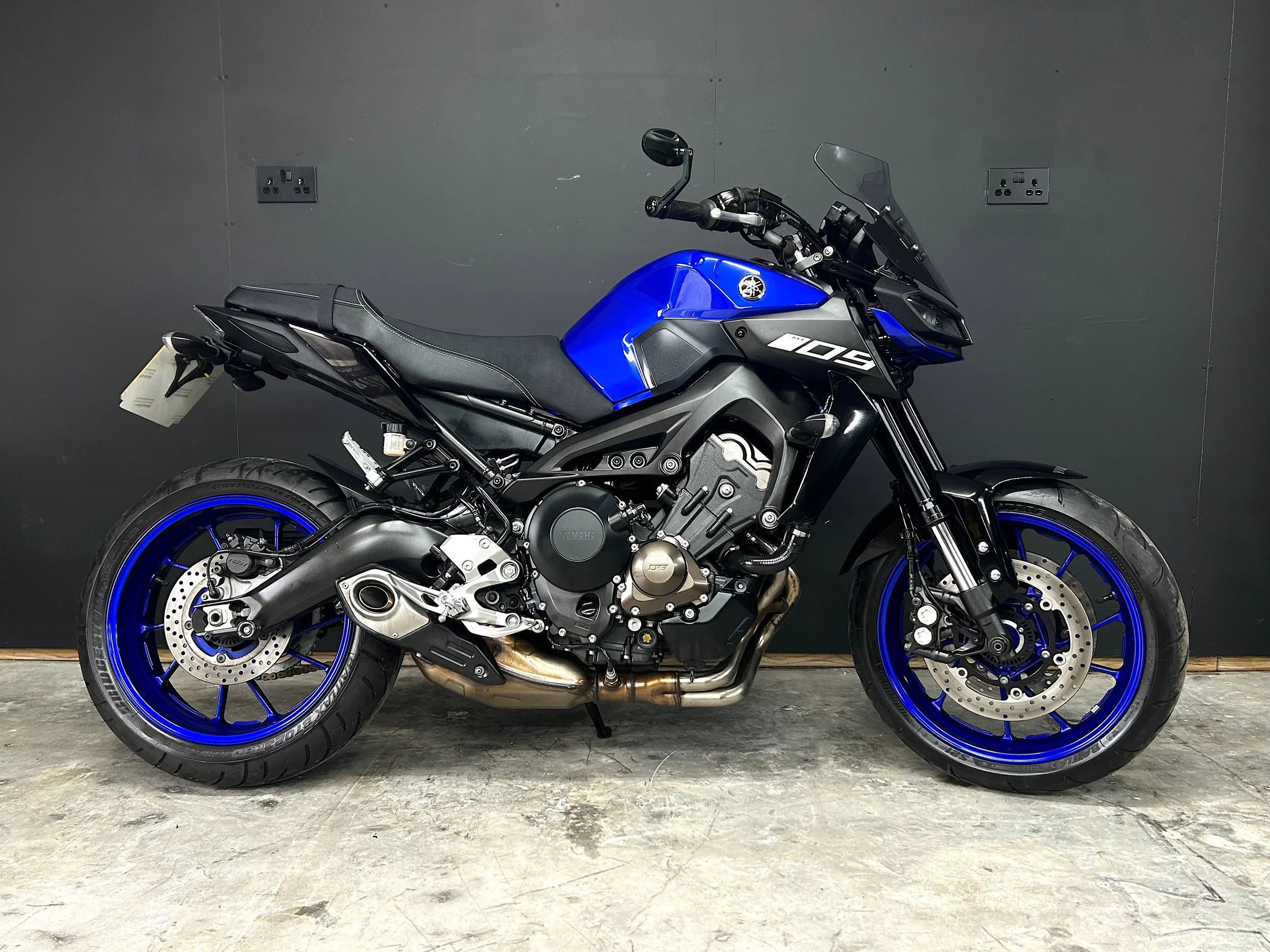 YAMAHA MT-09 ABS
