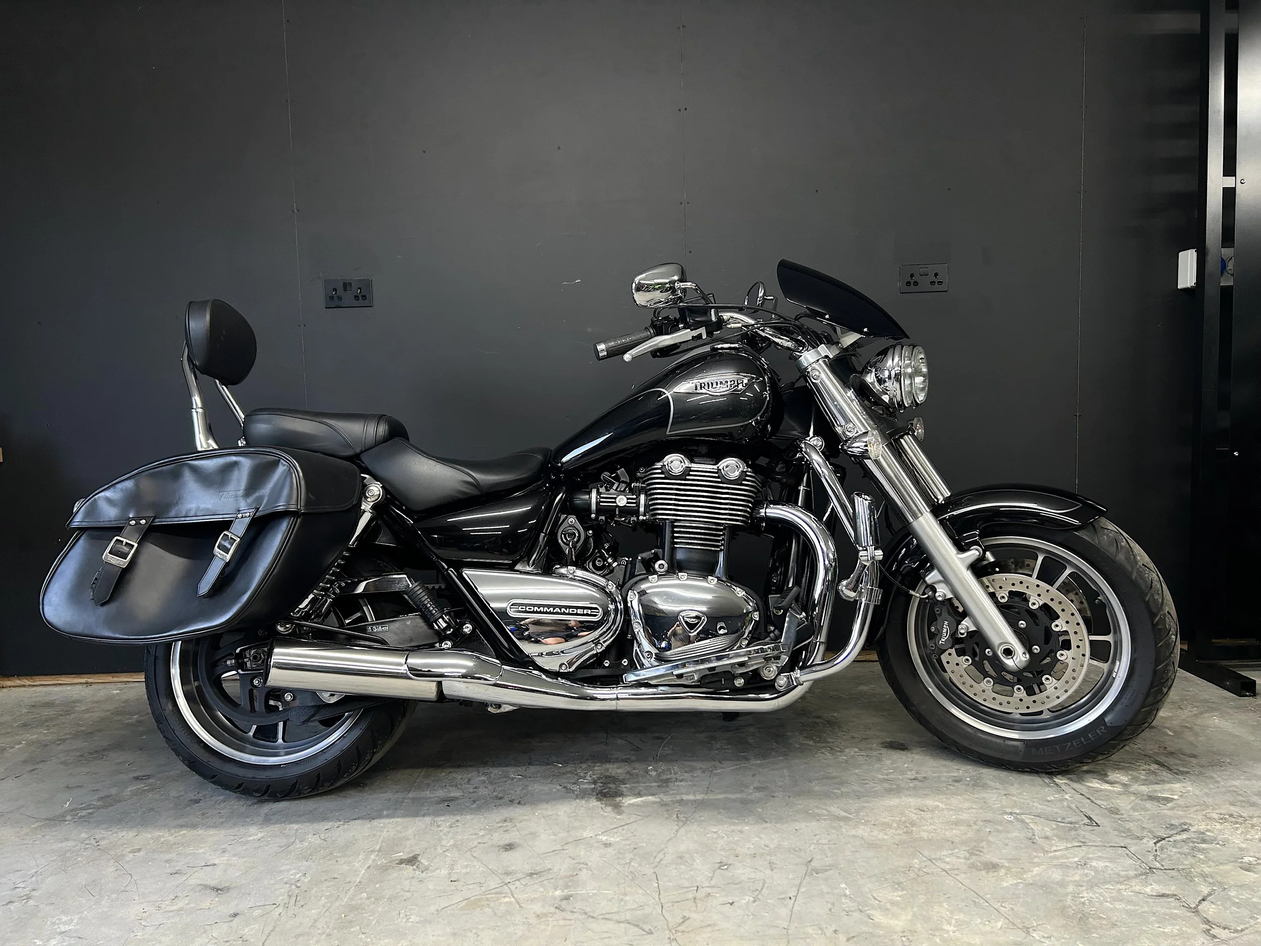 Triumph thunderbird commander 1700