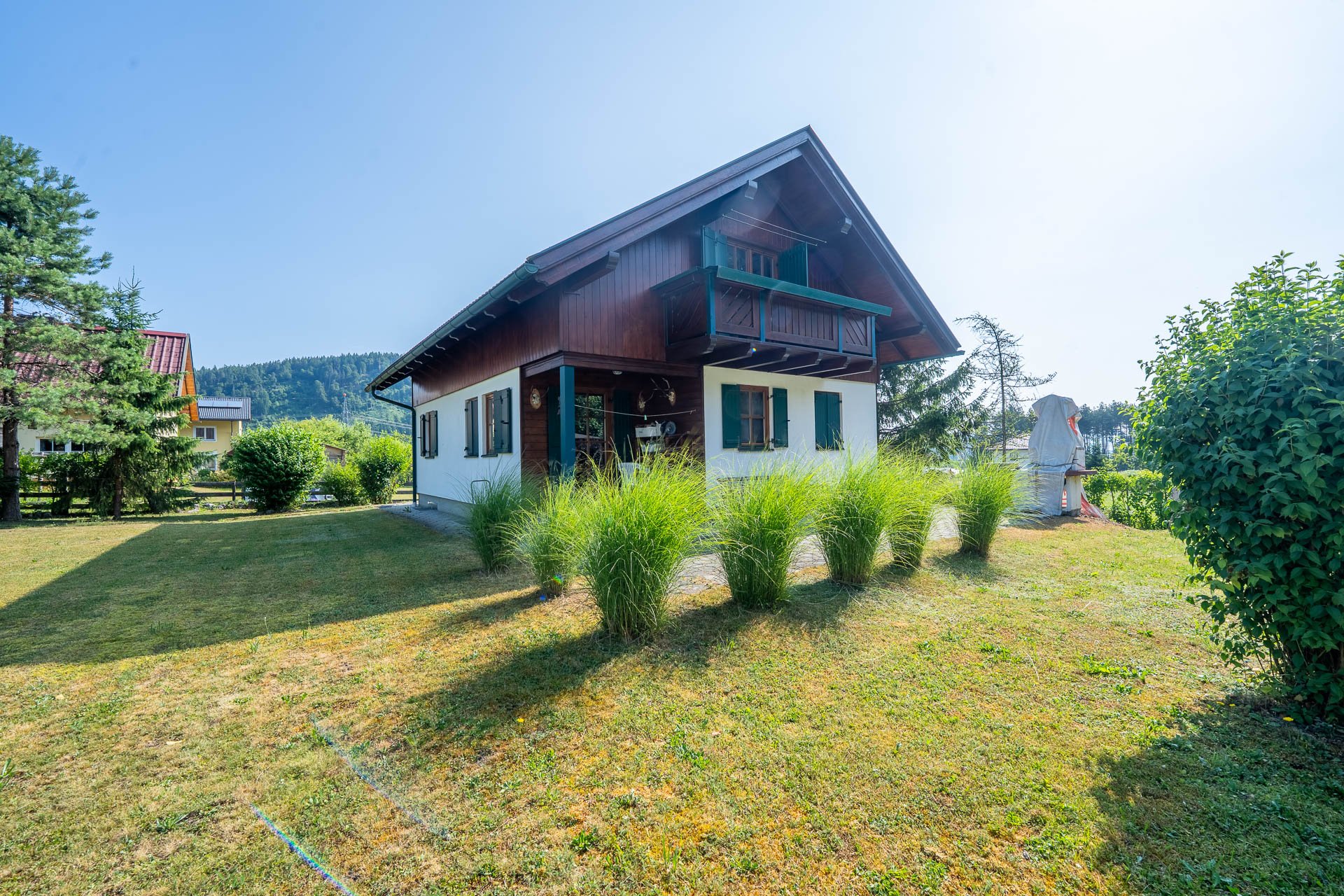Alpines Einfamilienhaus mit Gartenidylle nahe Faaker See