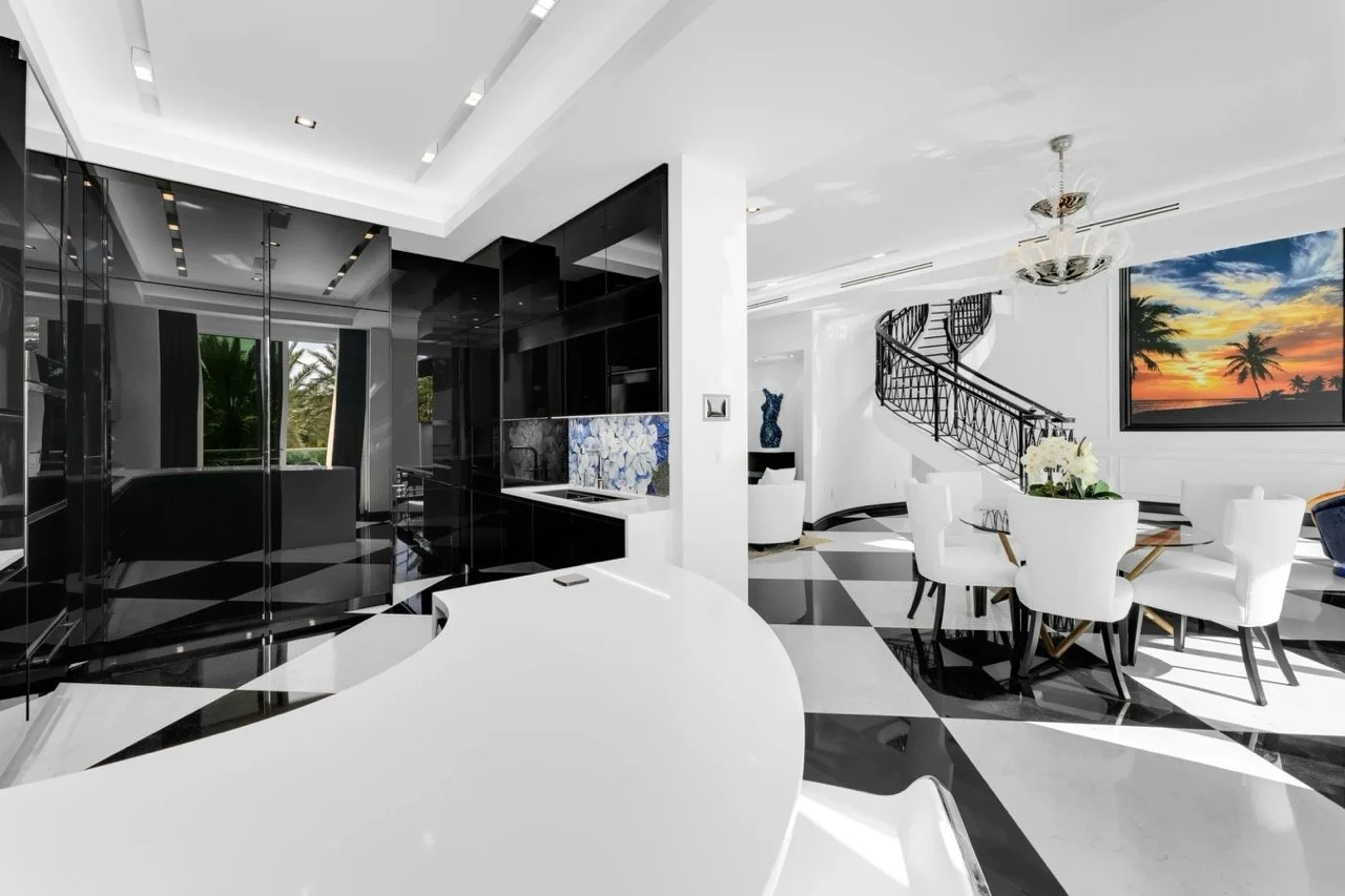 MiamiBeachHouse1-9.jpeg