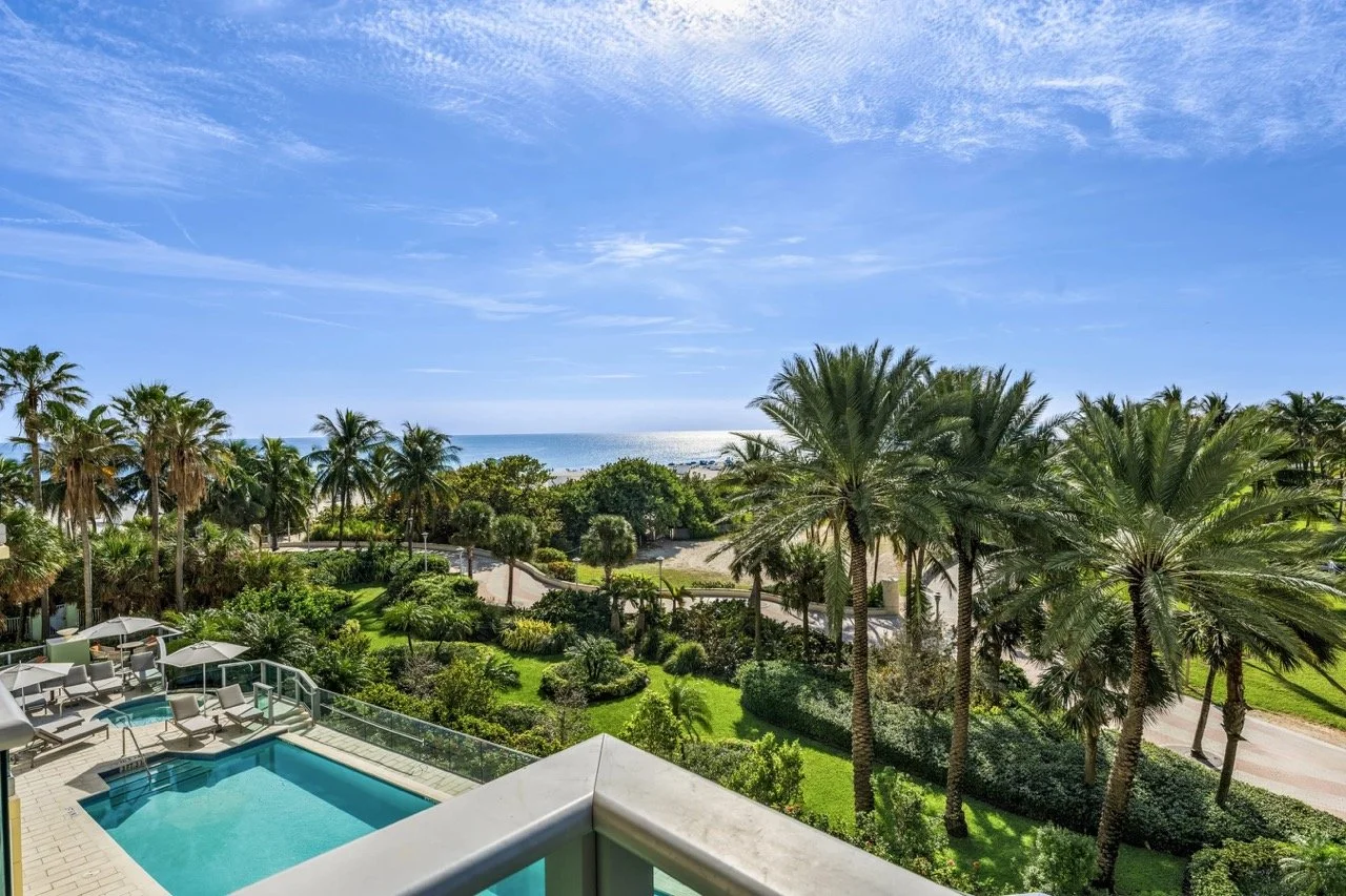 MiamiBeachHouse1-12.jpeg