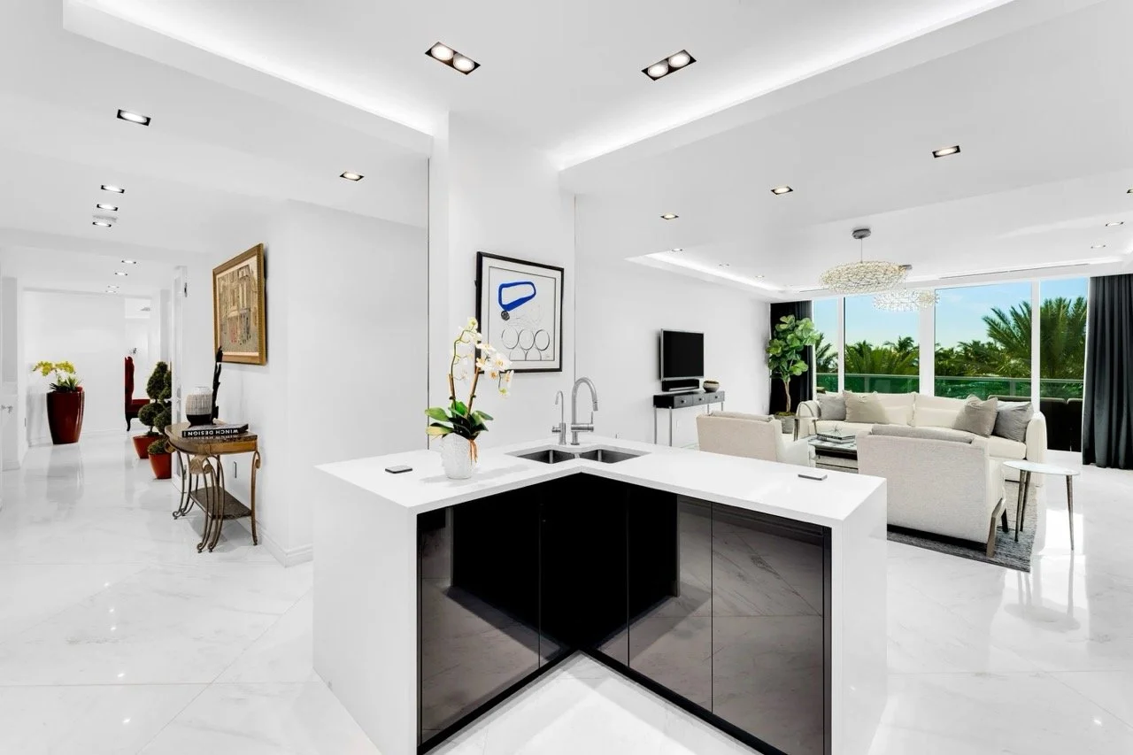 MiamiBeachHouse1-16.jpeg