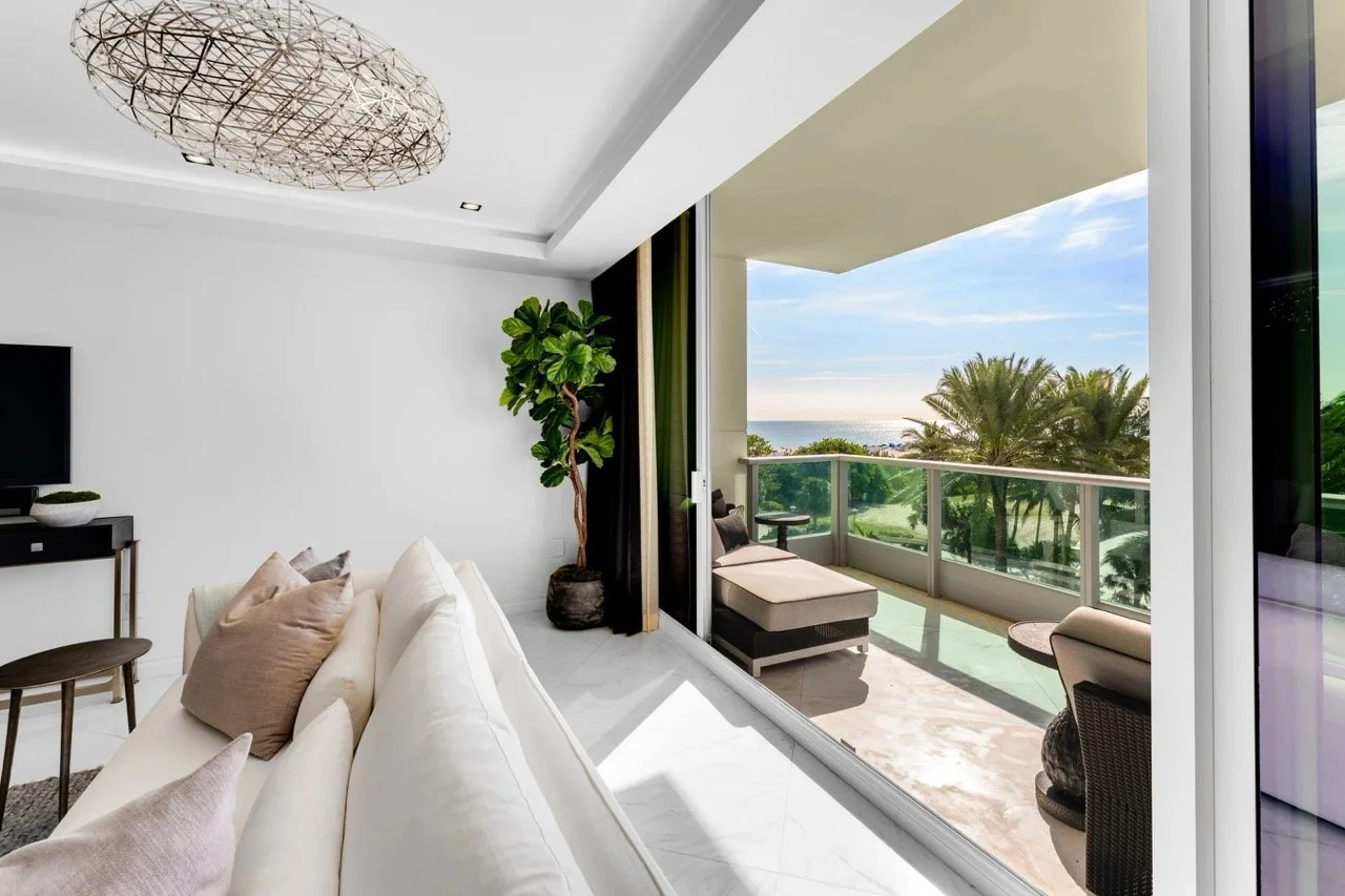 MiamiBeachHouse1-17.jpeg