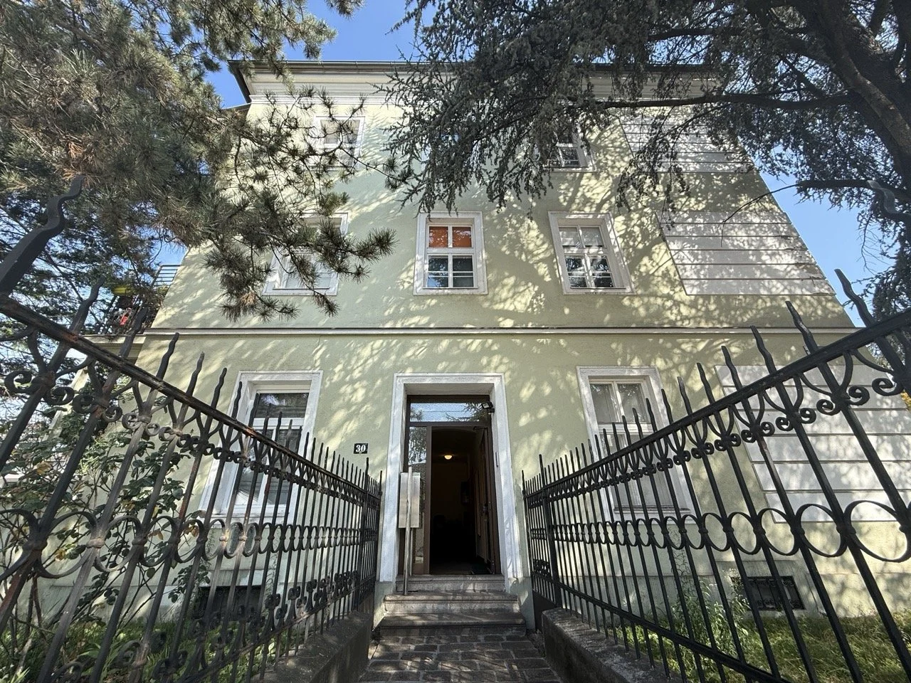 Zinshaus in Linz – saniertes Anlageobjekt mit mit Garten und Ausbaupotenzial