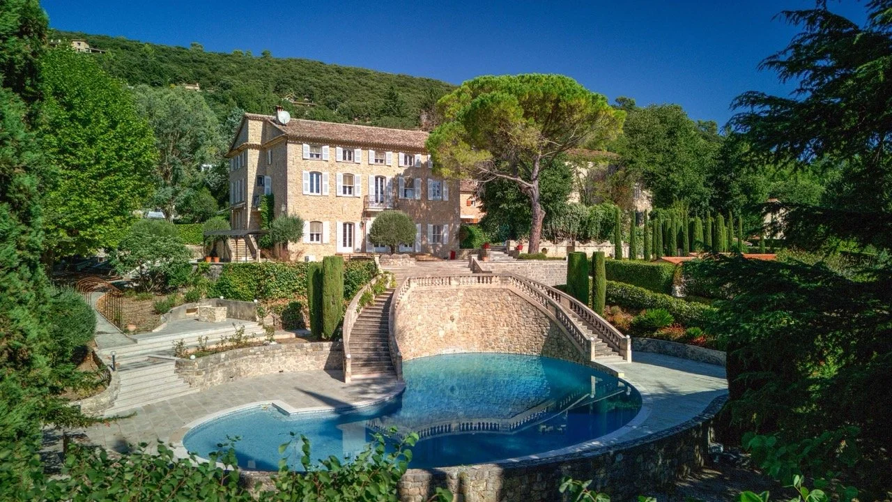 Chateau_de_Tournon_1.jpeg