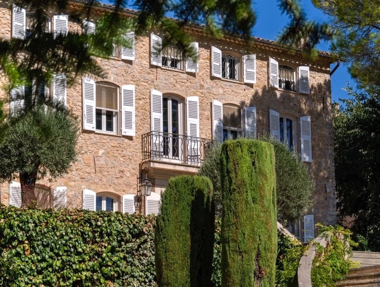 Chateau_de_Tournon_3.jpeg
