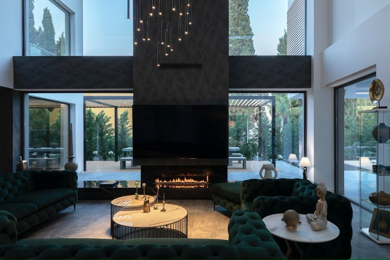 Groß (10_Potamos__Corfu_Island__Greece__49100_-_Luxury_Real_Estate_-_Concierge_Auctions).jpeg