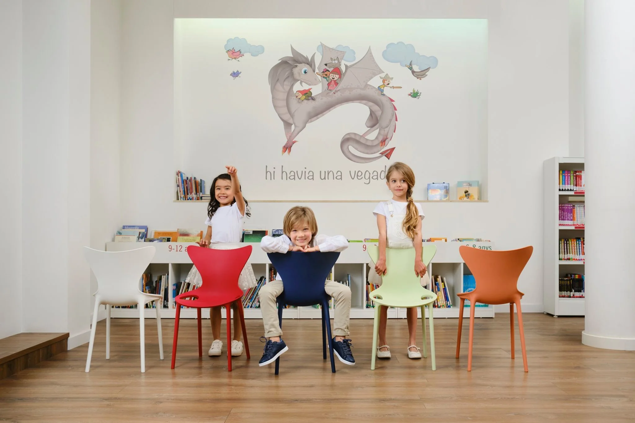 vondom kids love chair.jpg