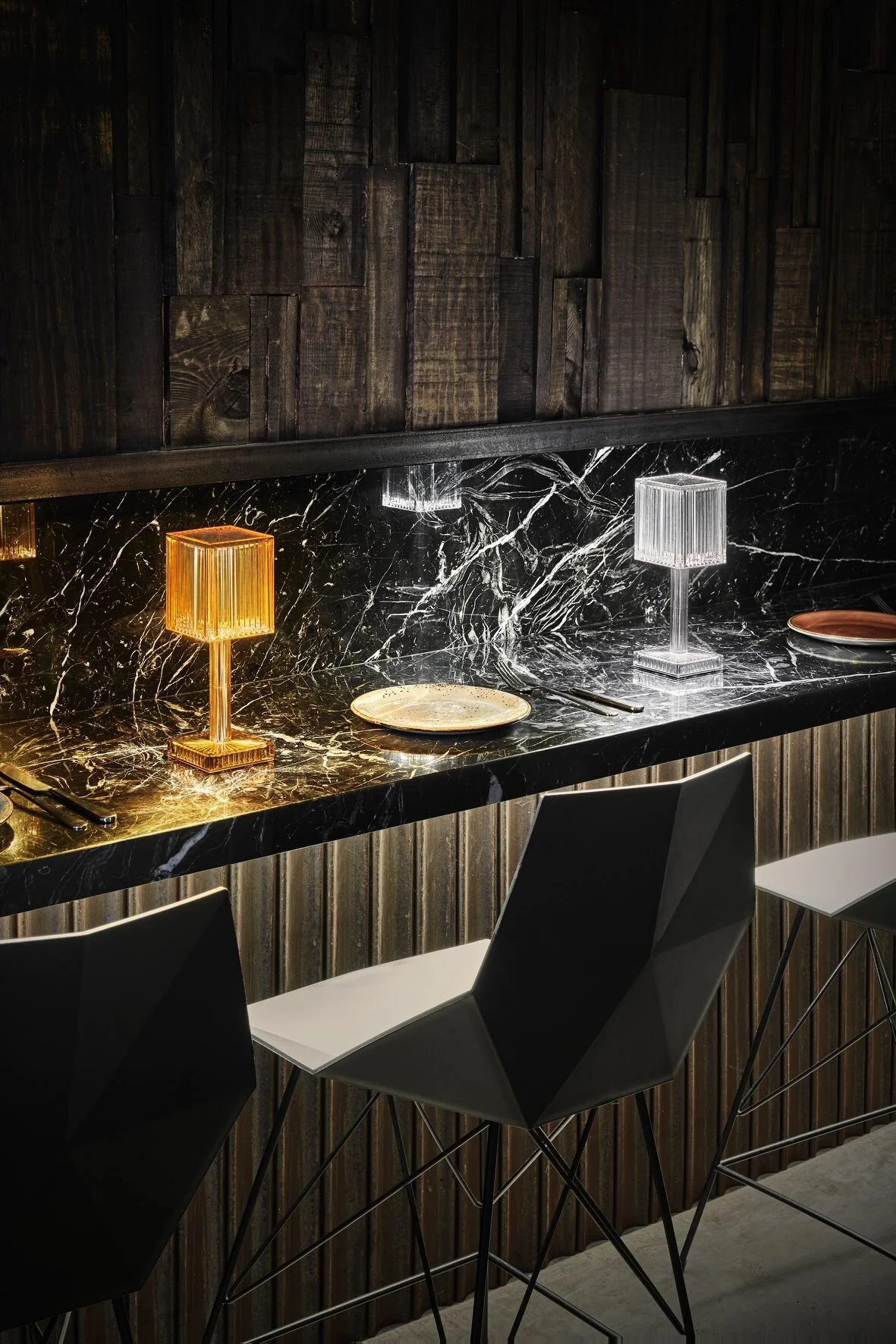 gatsby lamp vondom chair.jpg