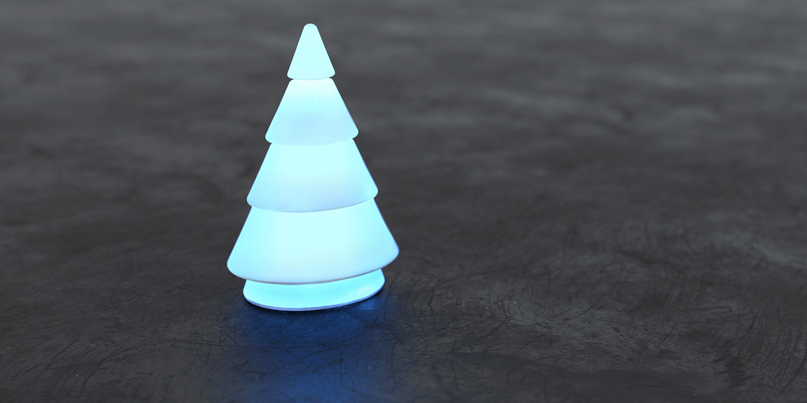 FOREST-CHRISTMAS-TREE-VONDOM-RAMON-ESTEVE-OUTDOOR-DESIGN-NAVIDAD-ARBOL-tattat-small.jpg
