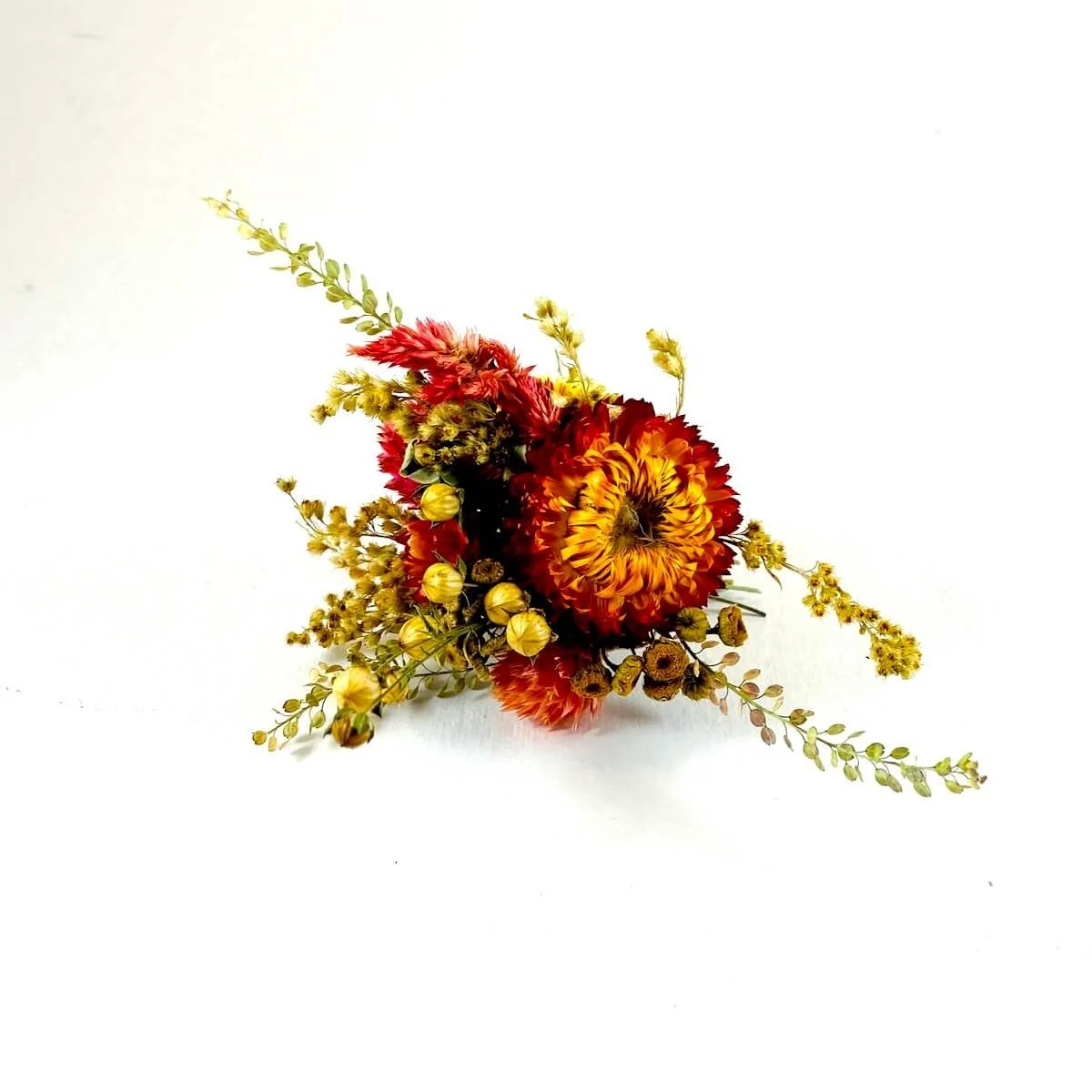 dried-flower-bouquet-orange.jpg (Copy)