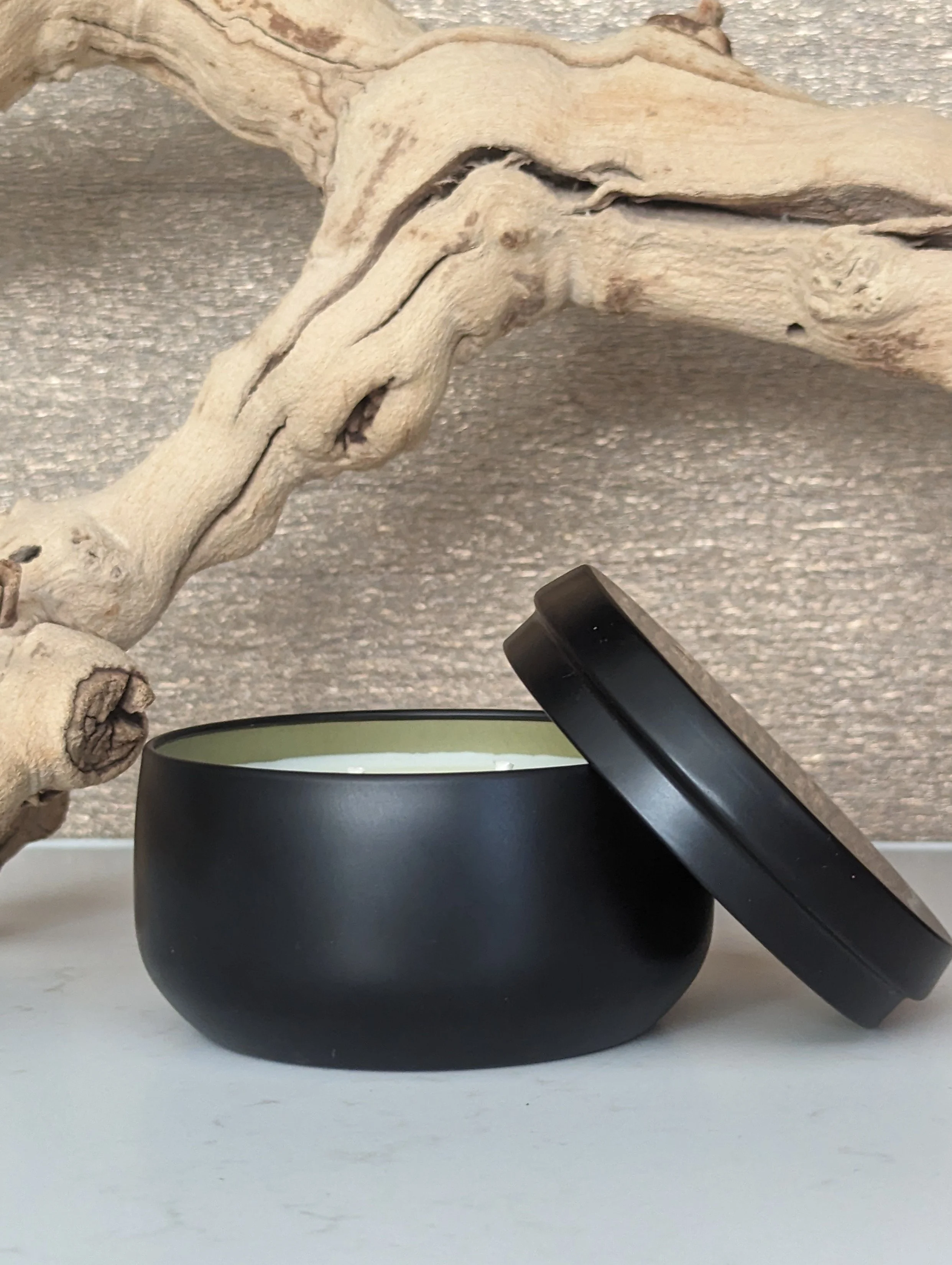 lumenCLT soy candle black tin 8oz.jpg