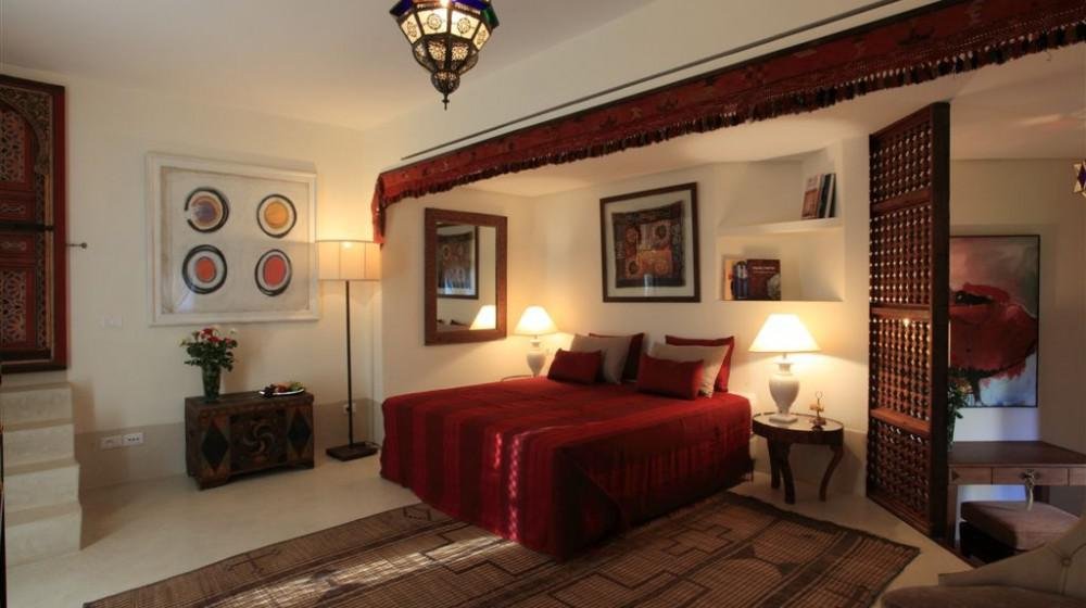 palais-khum_deluxe suite 6.jpeg
