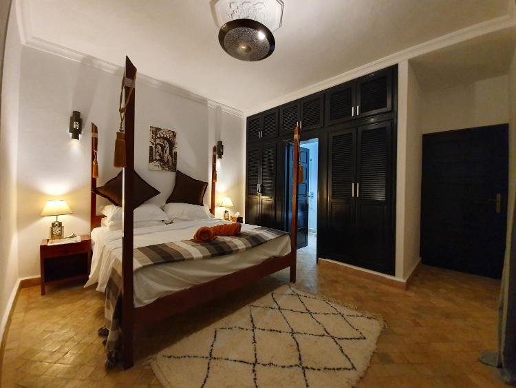 Ribali riads four poster.jpeg