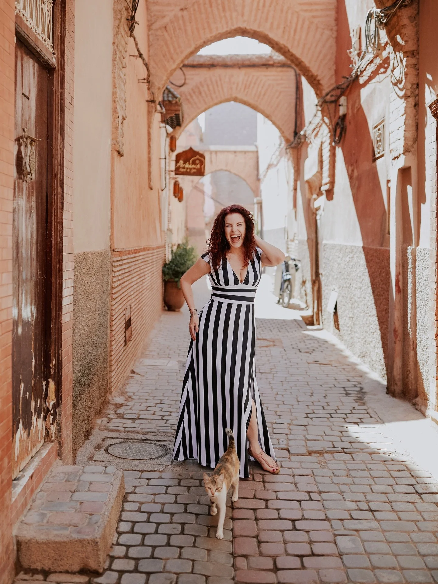 “Joy is contagious and enthusiasm is mesmerizing.” - Samira
When we align our daily practices with what brings us alive, we become magnetic to the life we desire. Do you ever watch people having fun?  Whether they are in a club on a