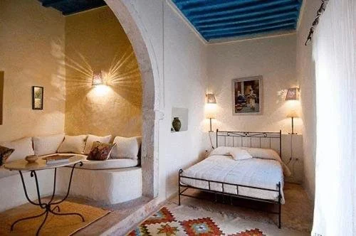 Tunisia DD full.jpeg