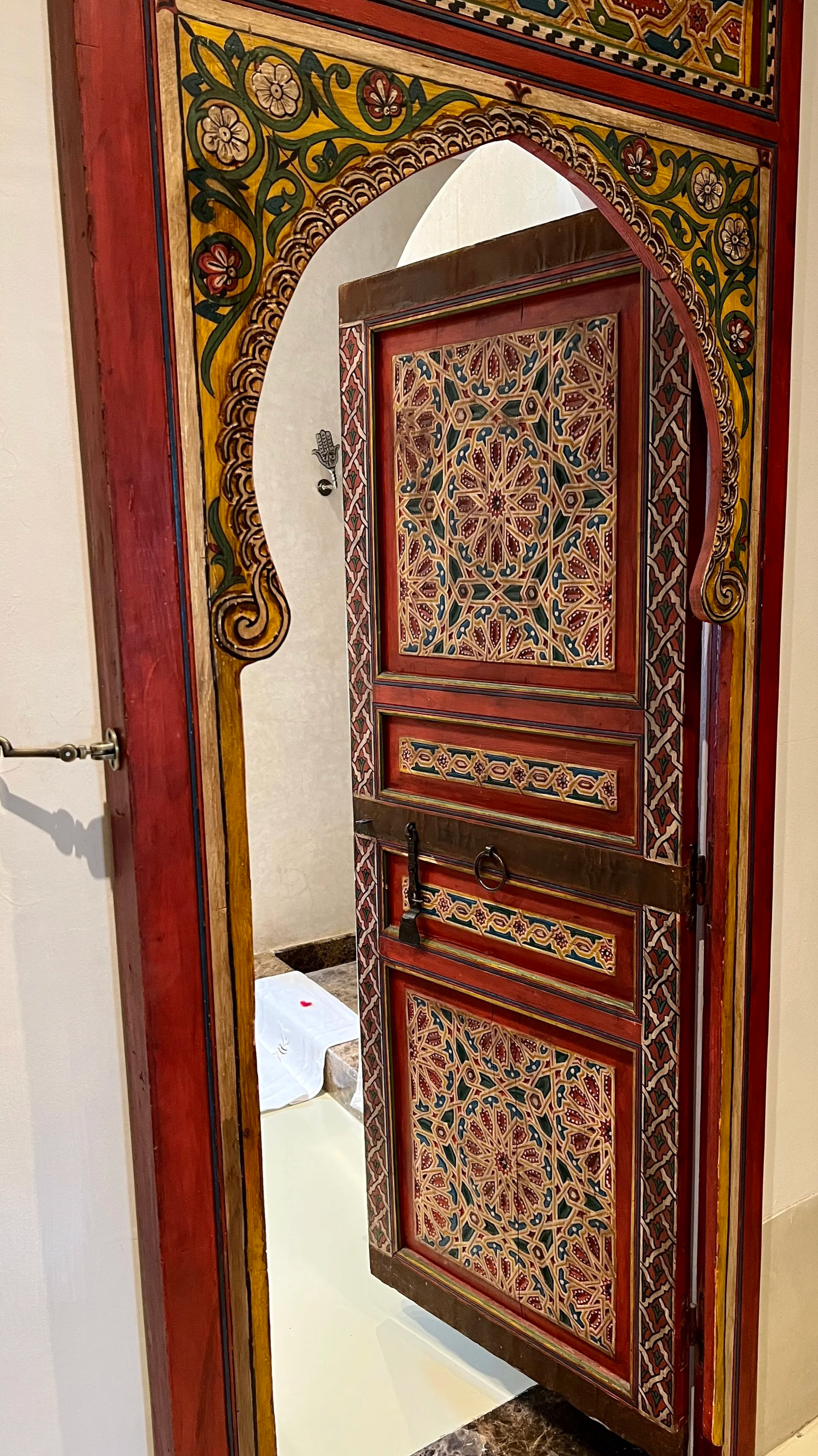 Zwaq painted door on yoga retreat accommodations.png