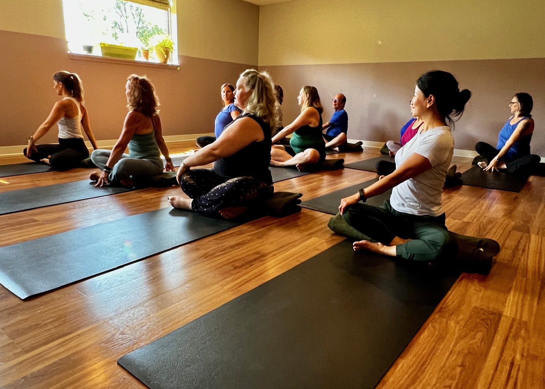 New to Pilates or Mobility Stretch? What to Expect at Your First Class in Columbia, MD