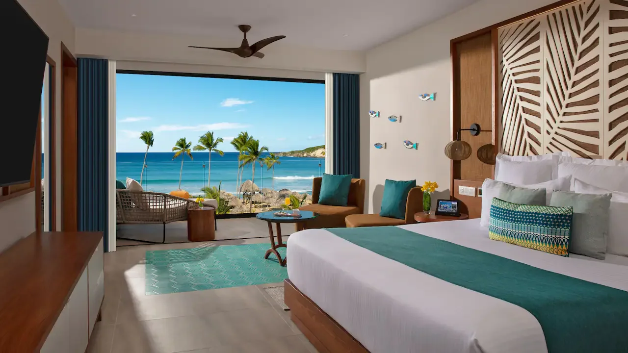 DRMPC-P0004-Oceanfront-Suite.16x9.webp