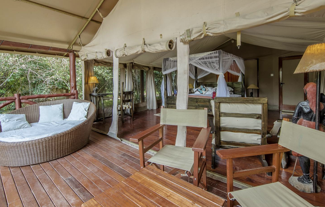 Luxury tents in Masai Mara on yoga retreat.png