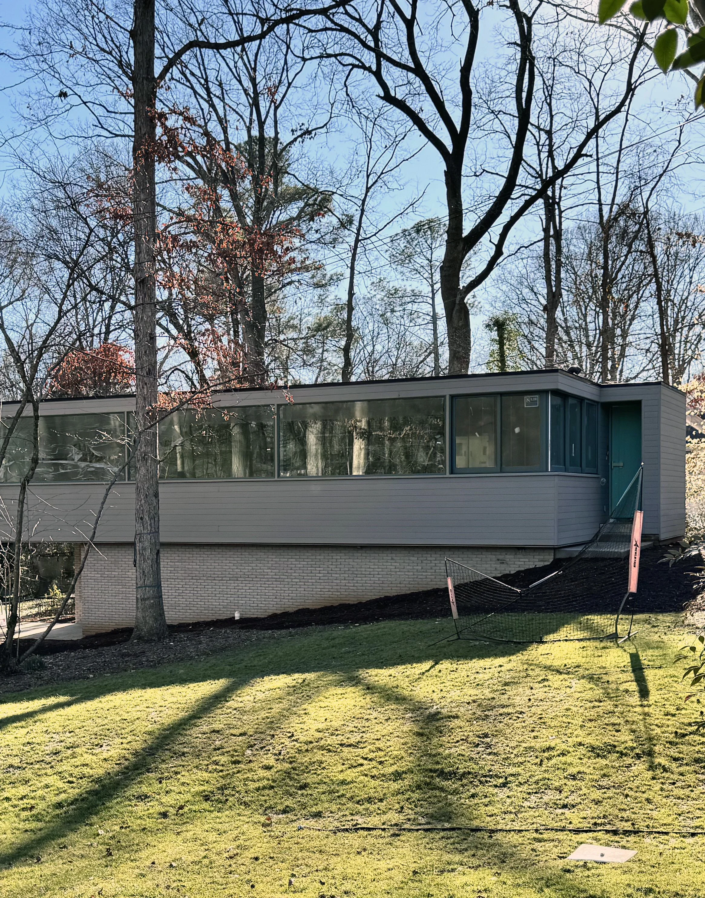 MODERN GUEST HOUSE