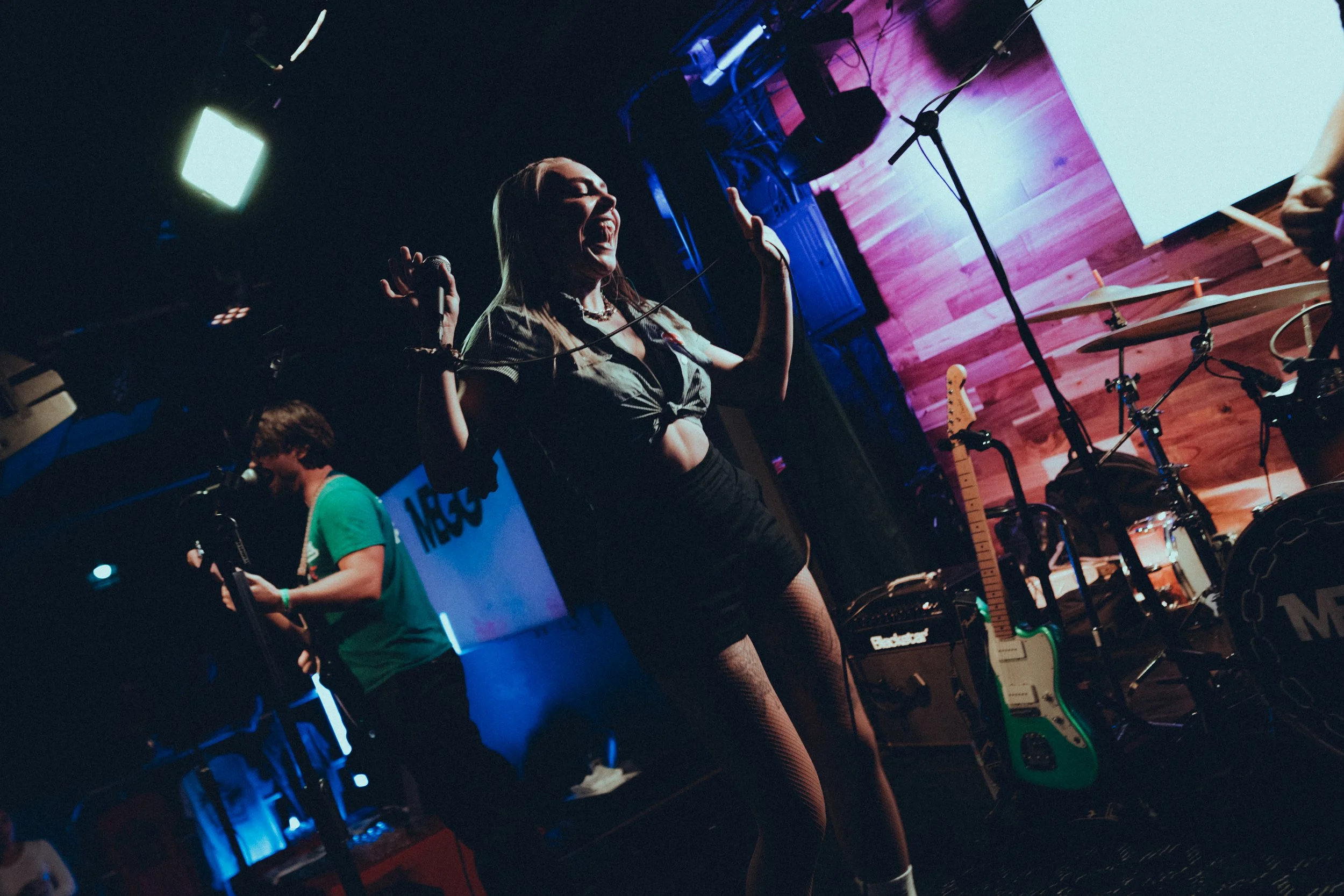 070226_MEGG_DeepEnd_@beeandthebarbmedia-39.jpg