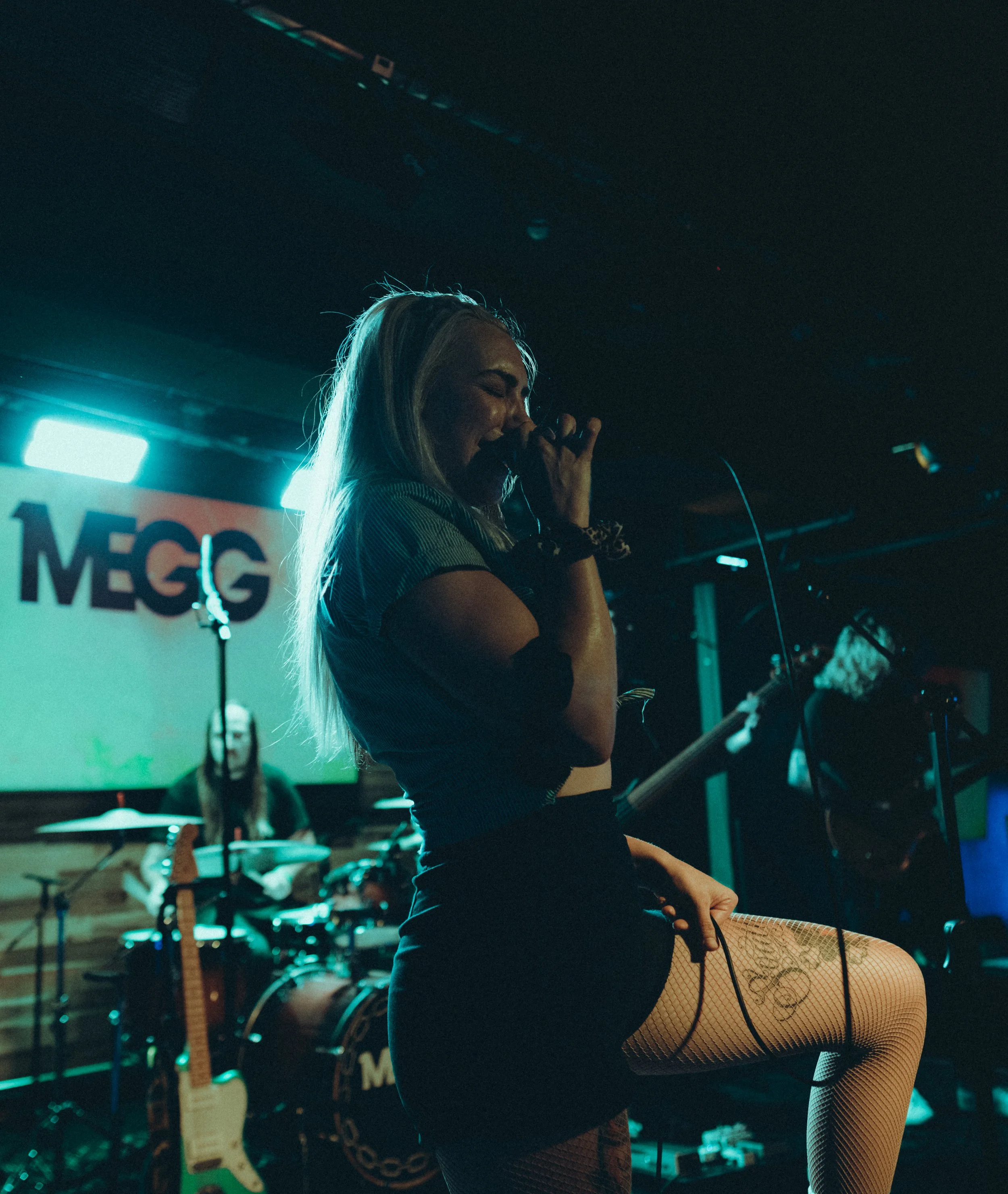 070226_MEGG_DeepEnd_@beeandthebarbmedia-34.jpg
