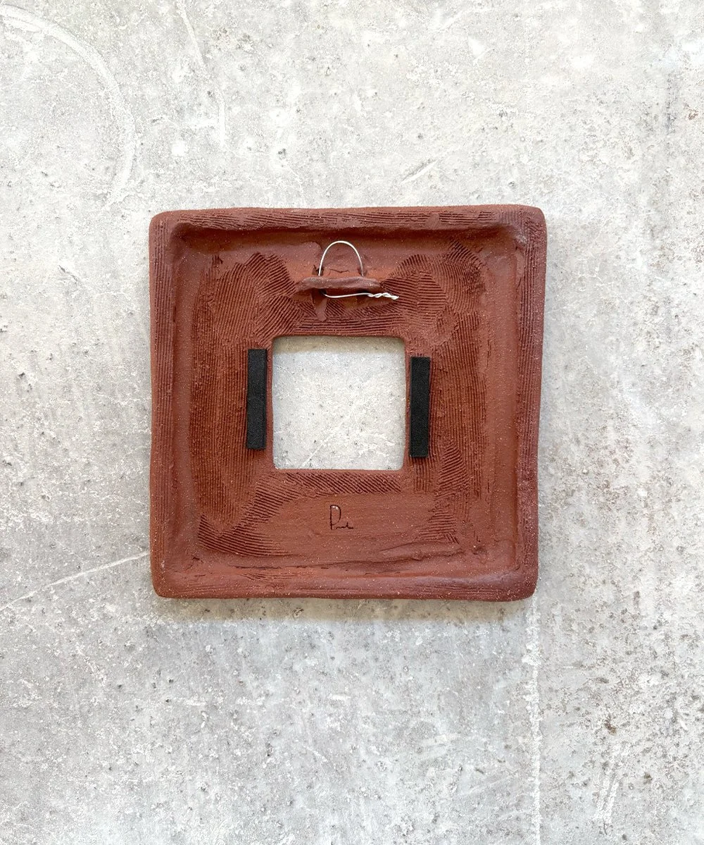 FrameBrickred1b.jpg