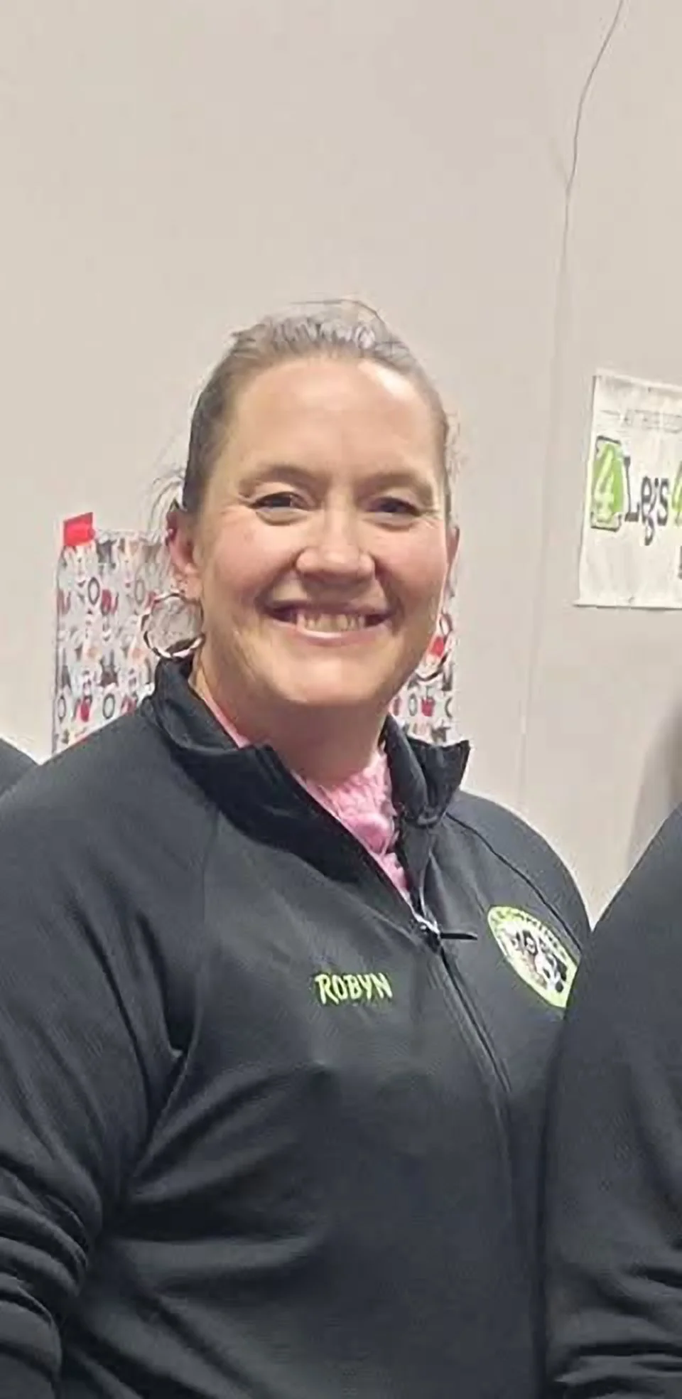 ROBYN CARLSON - Owner / Head Trainer - married with 4 kids and 6 dogs, Reagan, Raynbow, Nina, Annie, and Joey. 

     She started Kudos in 2013 but has been working with and training dogs for over 20 years. Rescue work is her passion.