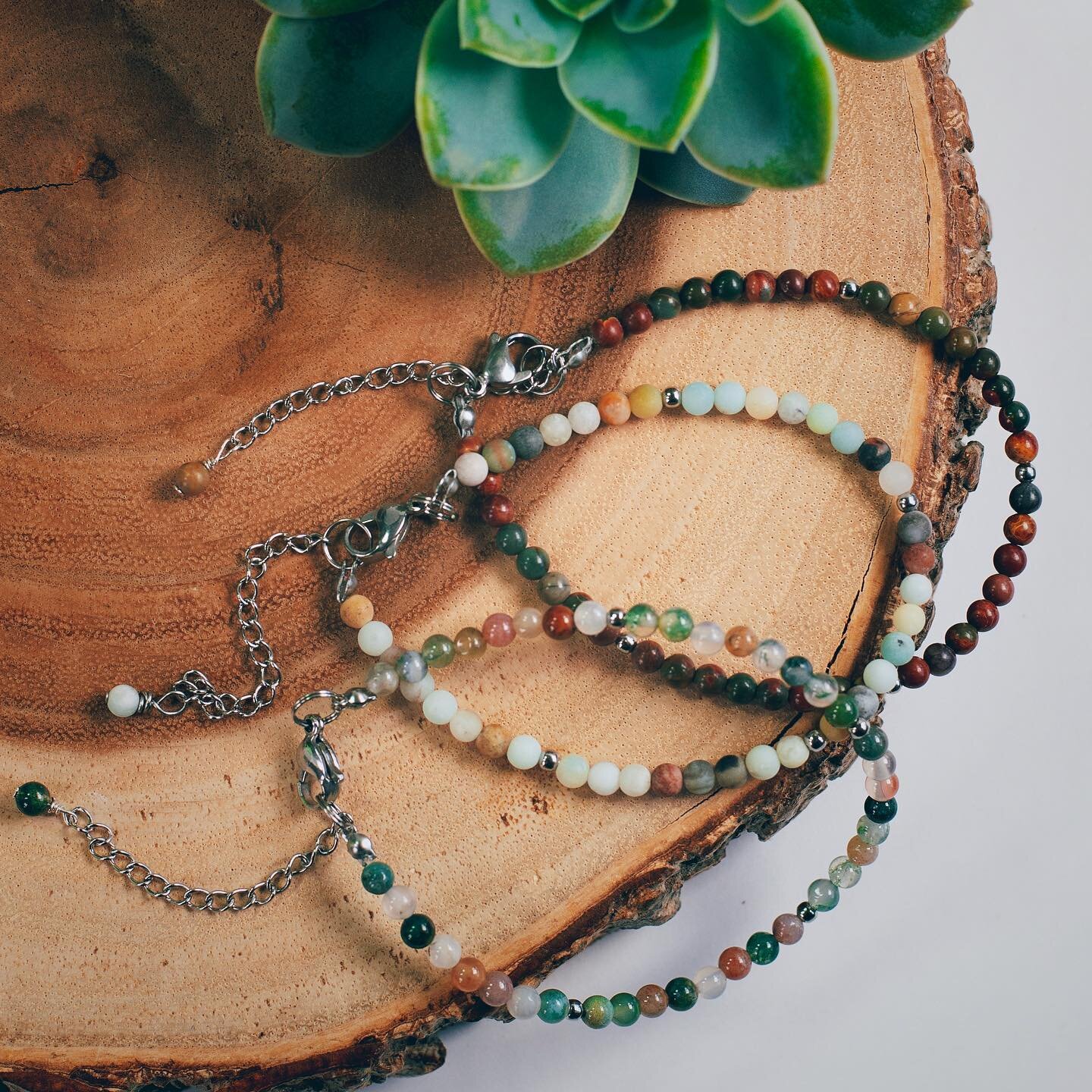 🌼END OF SUMMER SALE🌼
&bull;
Starting today all anklets are on sale for $10, select bracelets are on sale, and shipping is $1 for a limited time !🥳
Grab some goodies for yourself or snag some sweet gifts for the special people in your life! Sale en