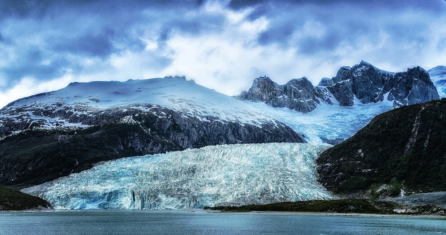  Panorama of Pia Glacier off northwest arm of Beagle Channel in the Darwin Range in Patagonian Chile. 